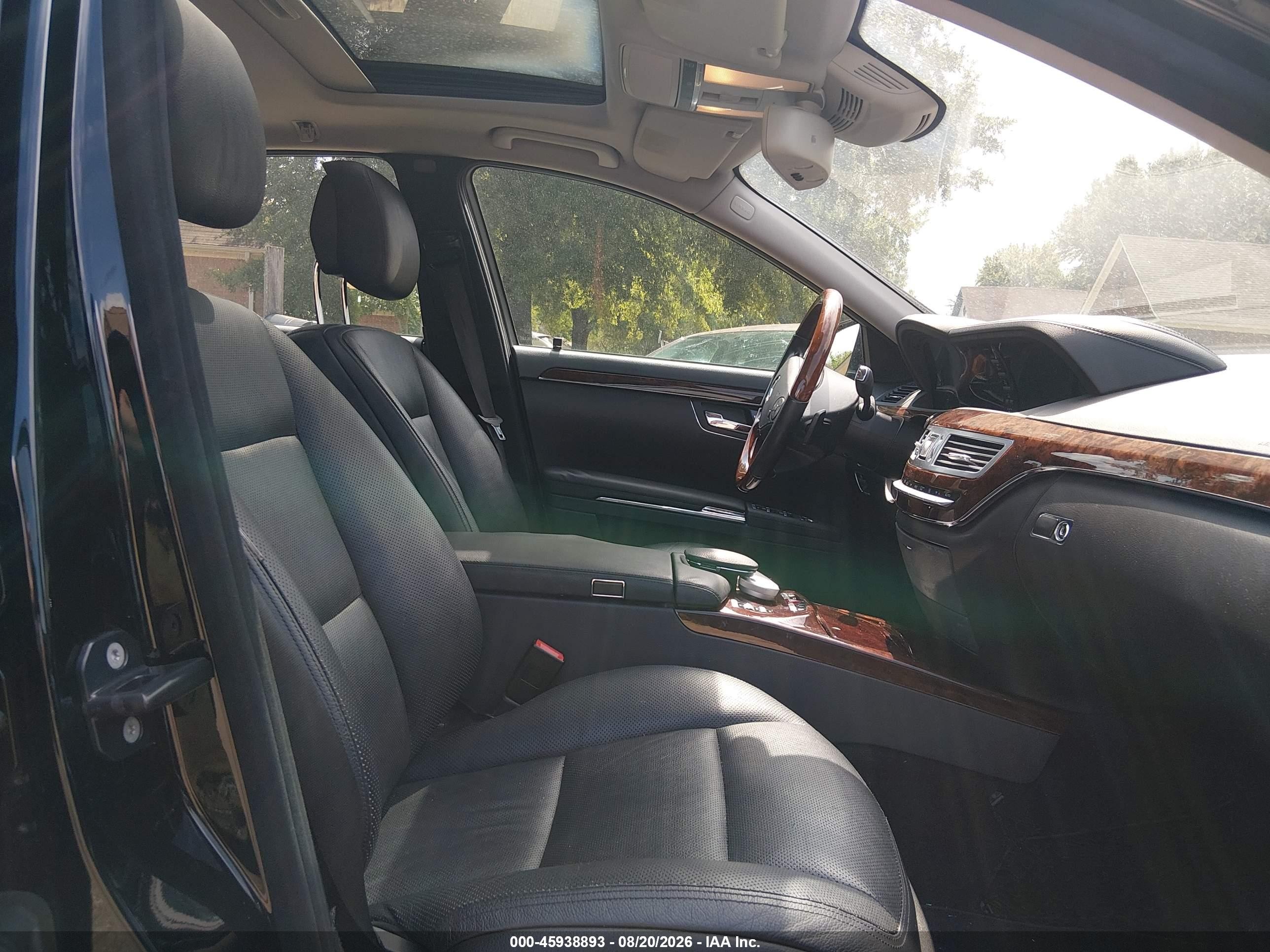 2012 Mercedes-benz S 550   Черный vin: WDDNG7DB7CA436029