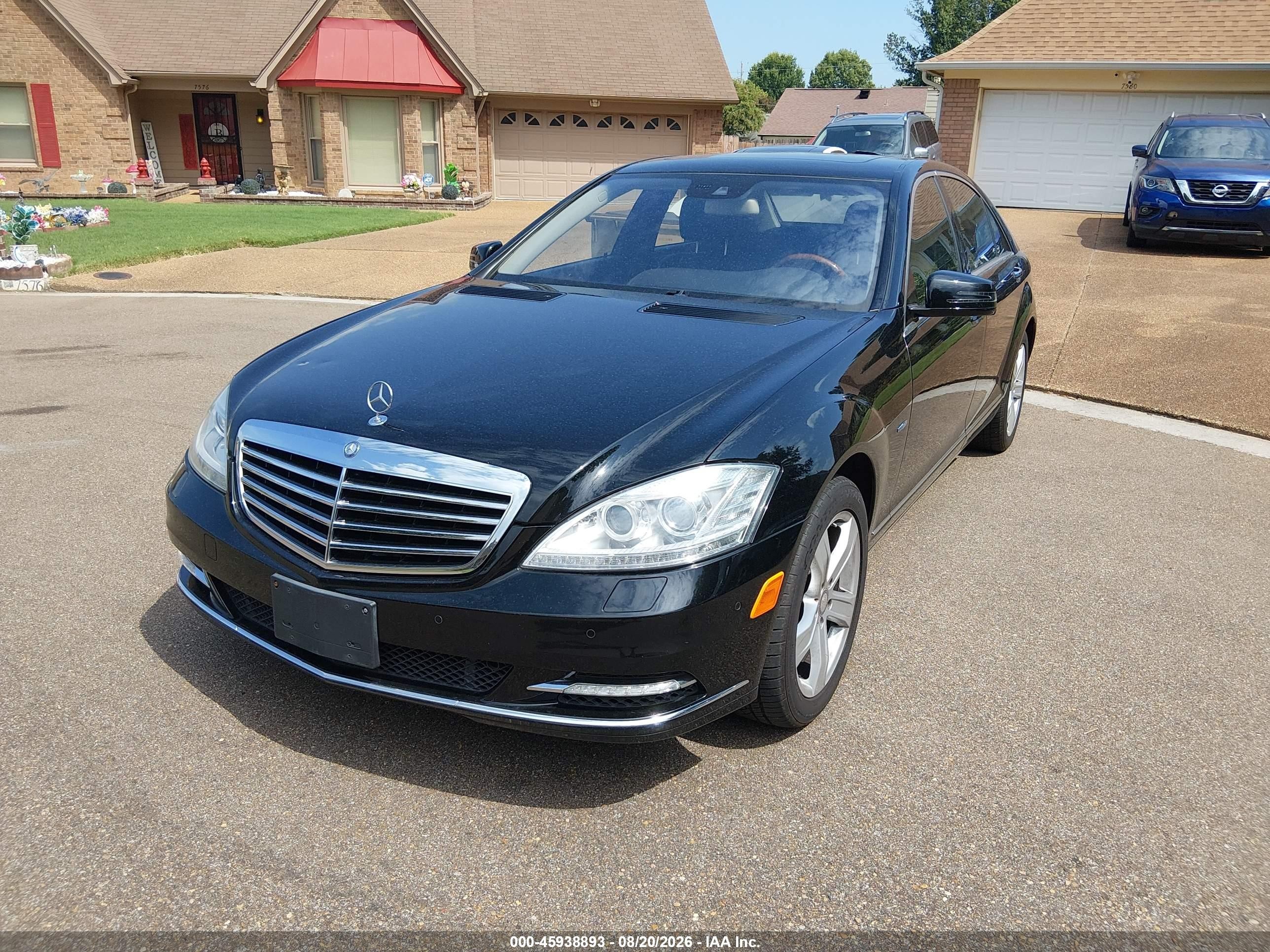 2012 Mercedes-benz S 550   Черный vin: WDDNG7DB7CA436029