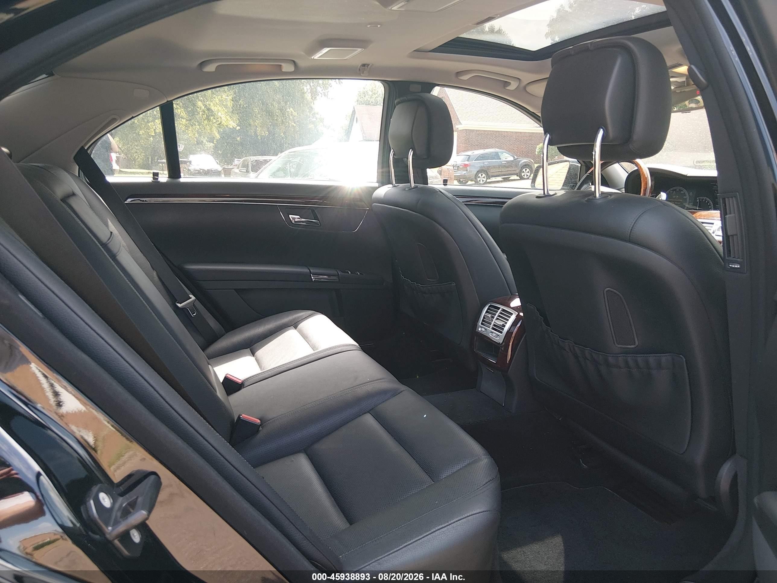 2012 Mercedes-benz S 550   Черный vin: WDDNG7DB7CA436029
