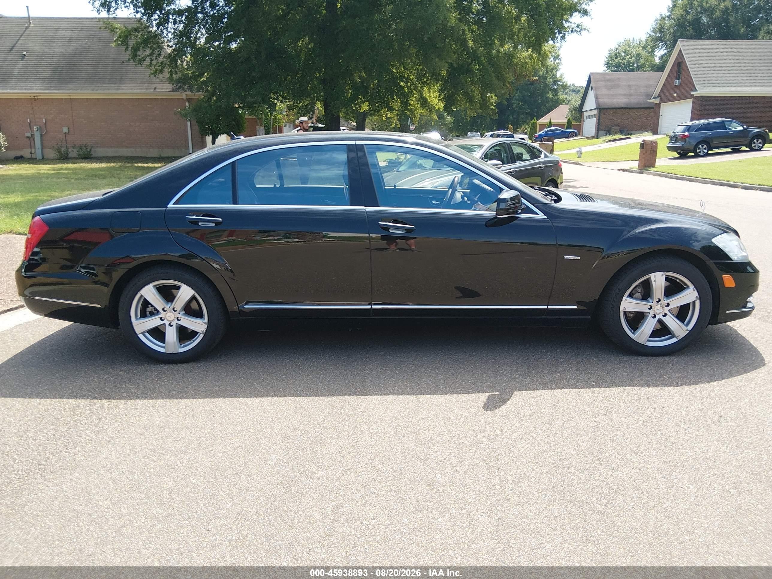 2012 Mercedes-benz S 550   Черный vin: WDDNG7DB7CA436029