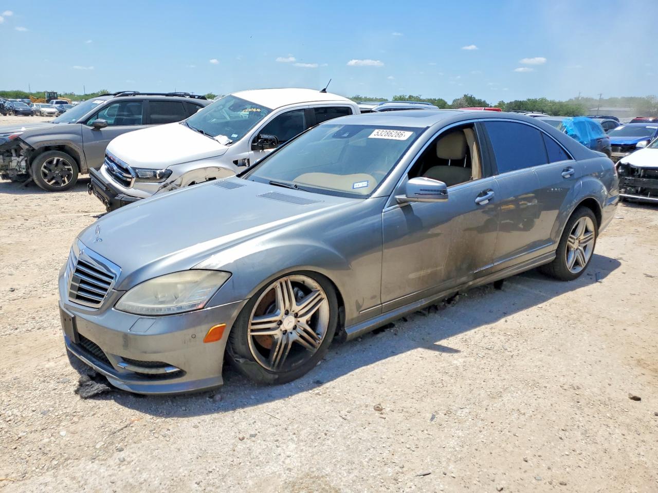 2013 Mercedes-benz S 550 Silver vin: WDDNG7DB7DA502774