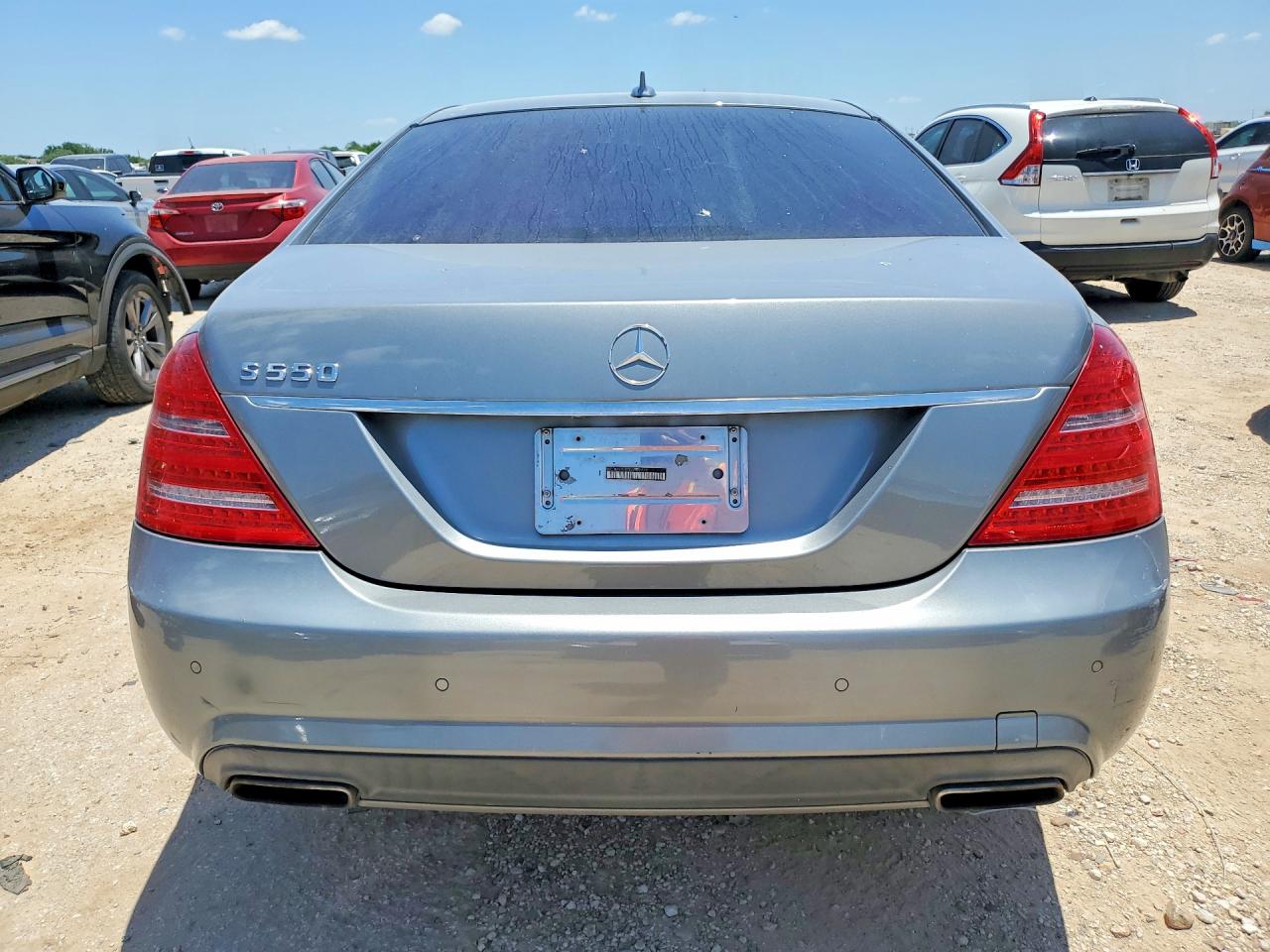 2013 Mercedes-benz S 550 Silver vin: WDDNG7DB7DA502774