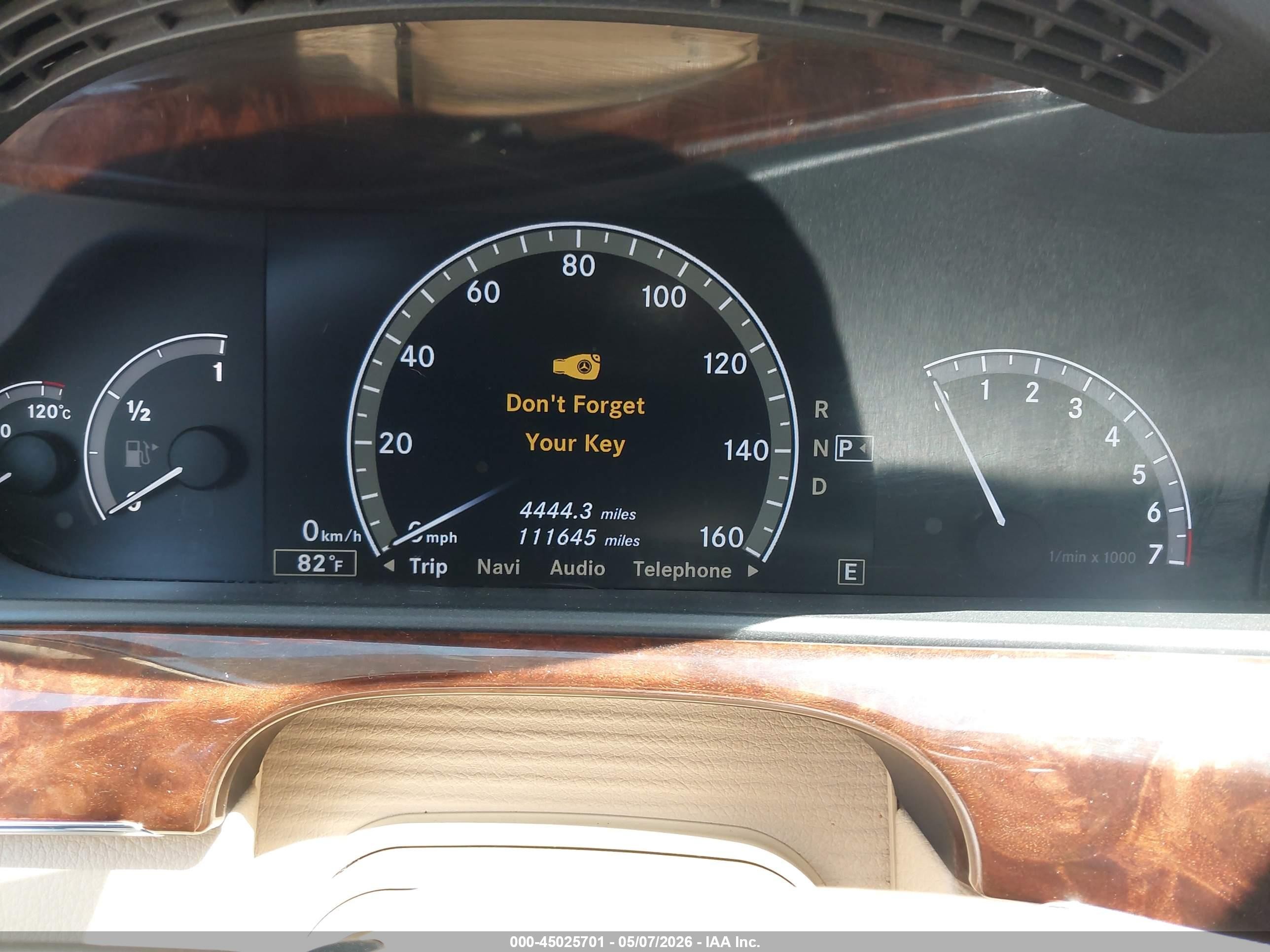 2013 Mercedes-benz S 550   White vin: WDDNG7DB7DA525892