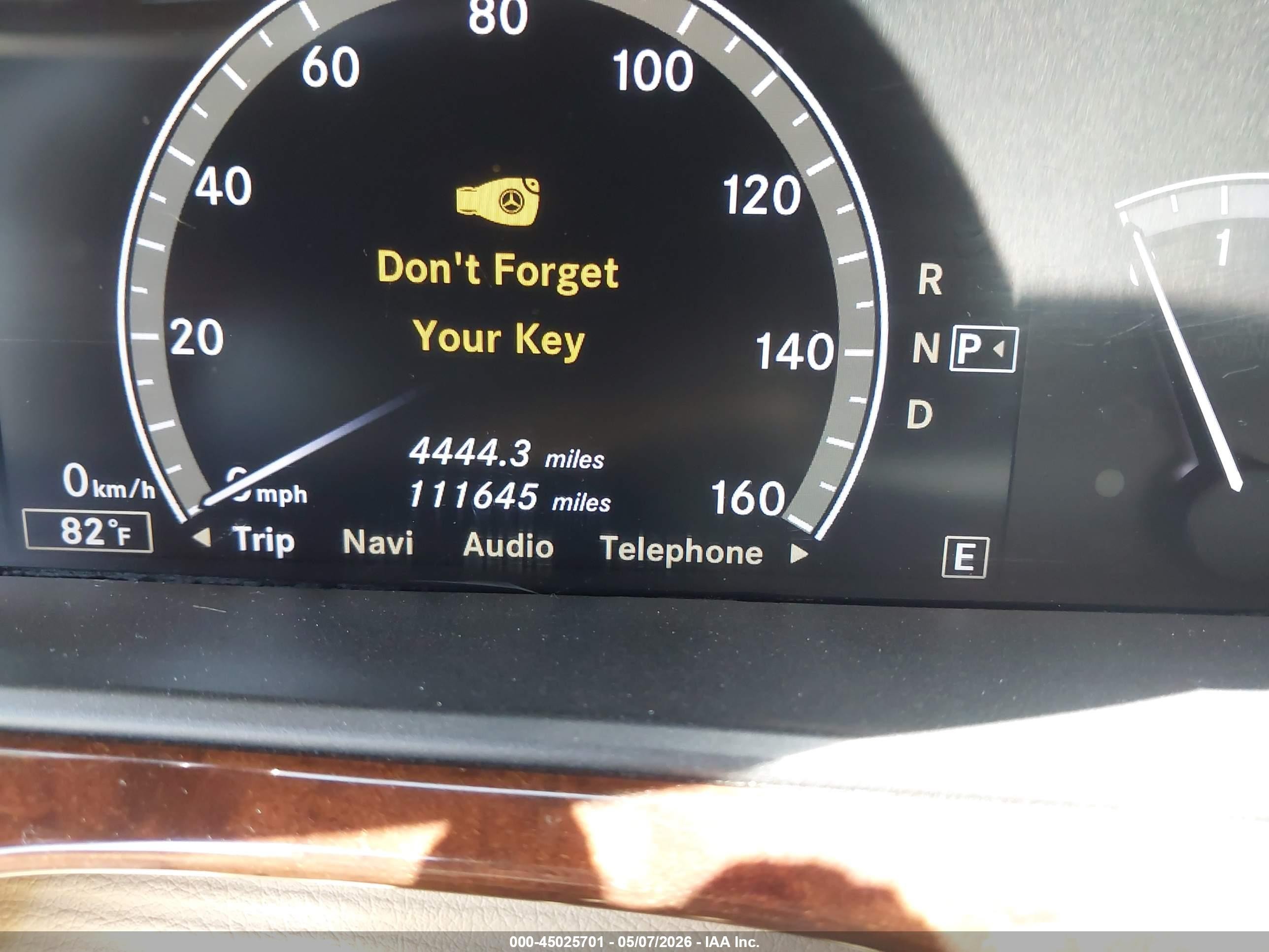 2013 Mercedes-benz S 550   White vin: WDDNG7DB7DA525892