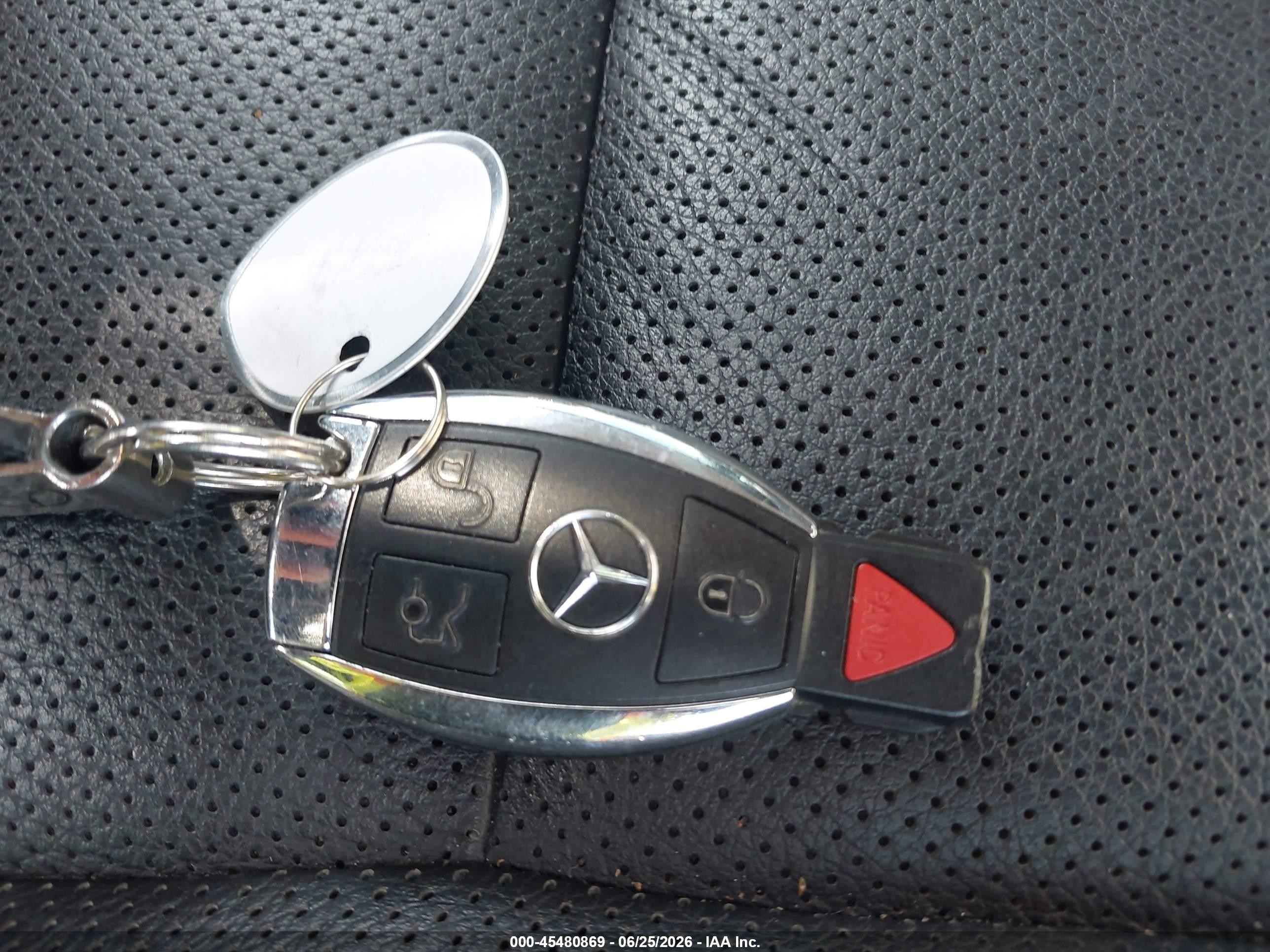 2013 Mercedes-benz S 550 Silver vin: WDDNG7DB7DA533782