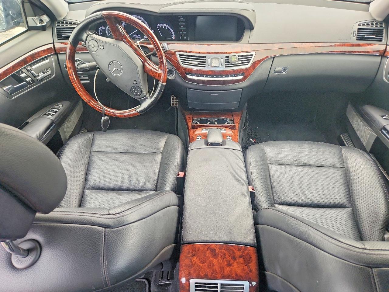 2013 Mercedes-benz S 550 Black vin: WDDNG7DB8DA497116