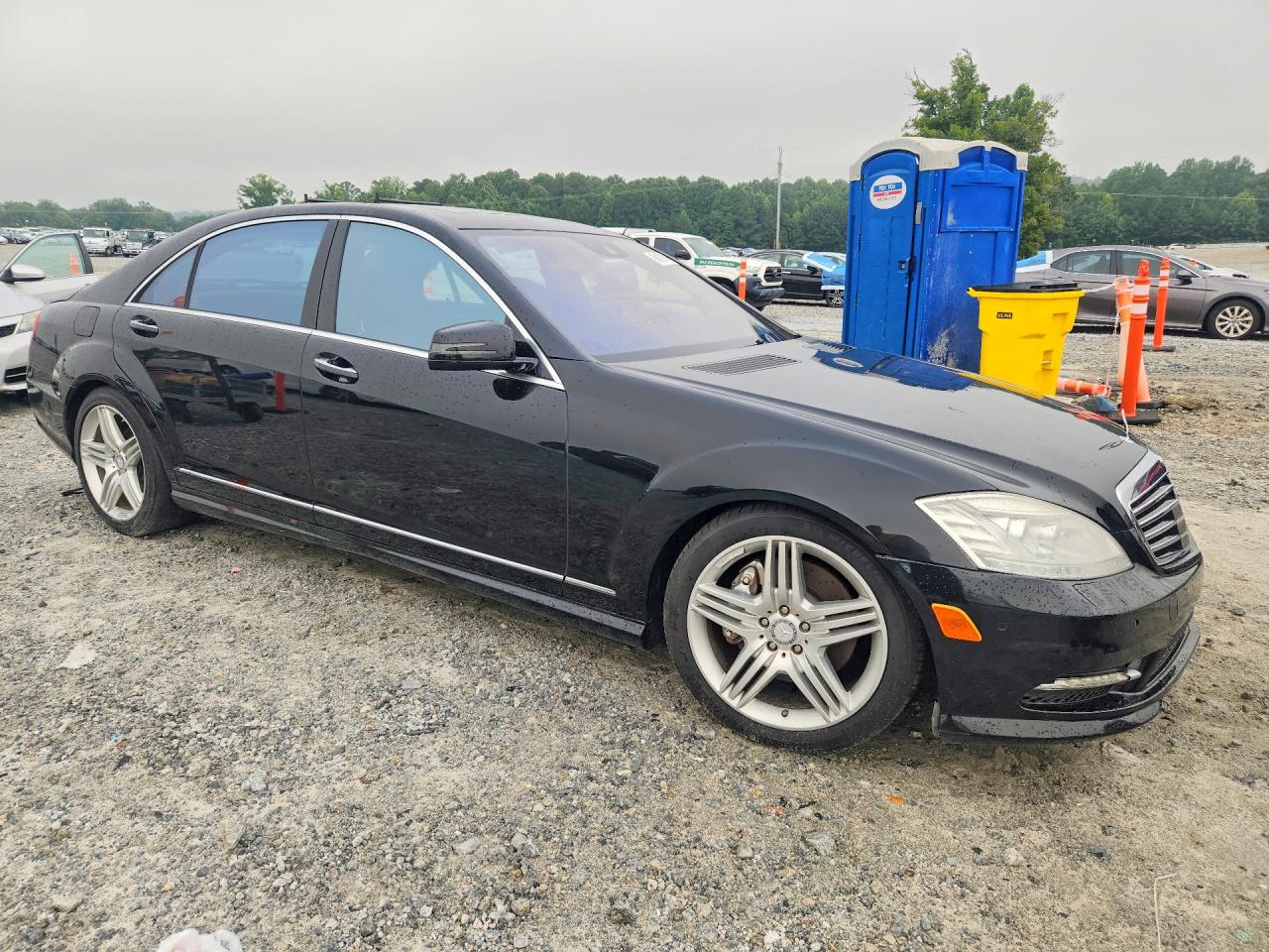 2013 Mercedes-benz S 550 Black vin: WDDNG7DB8DA497116