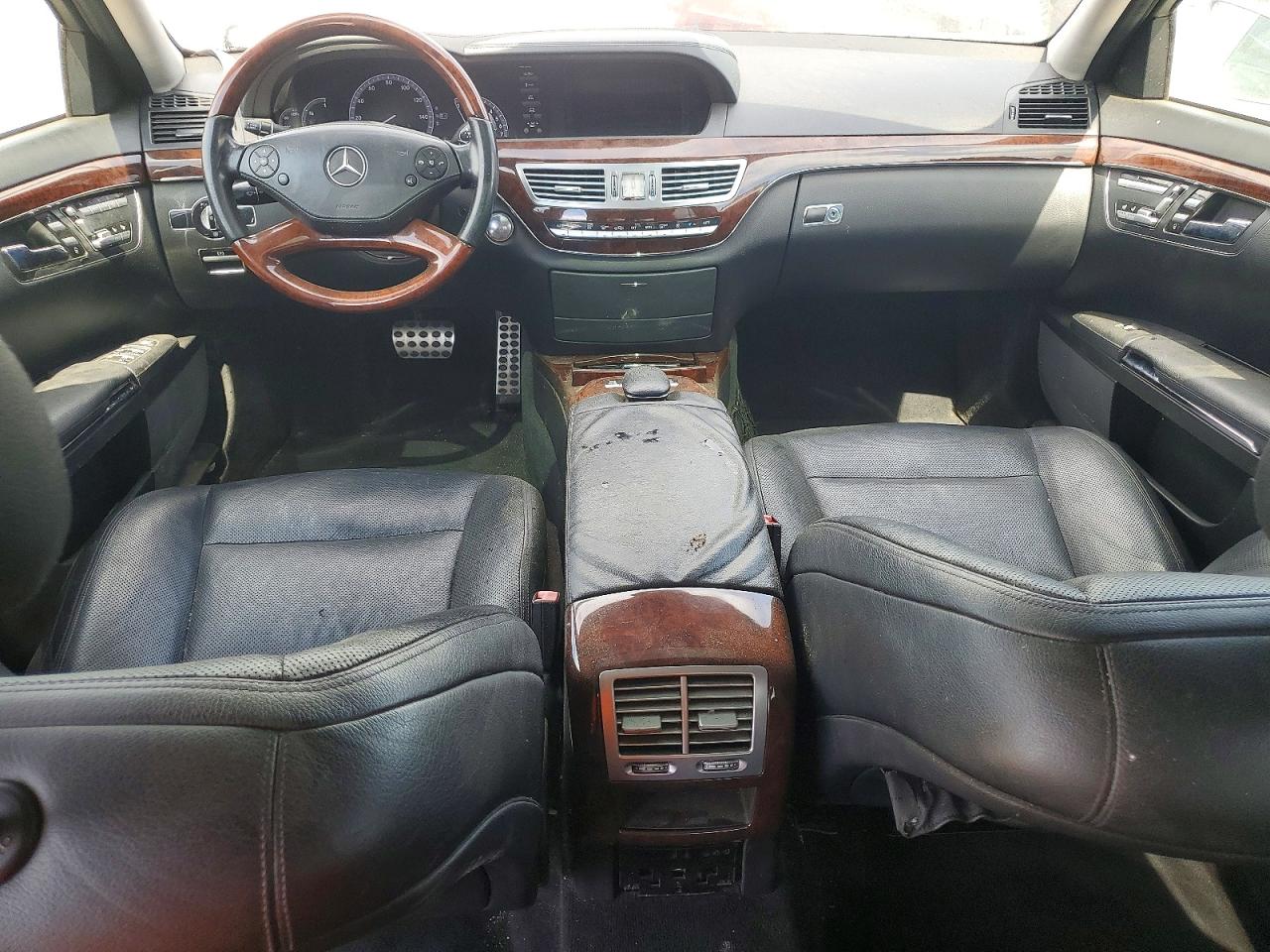 2013 Mercedes-benz S 550 Серебряный vin: WDDNG7DB8DA501262