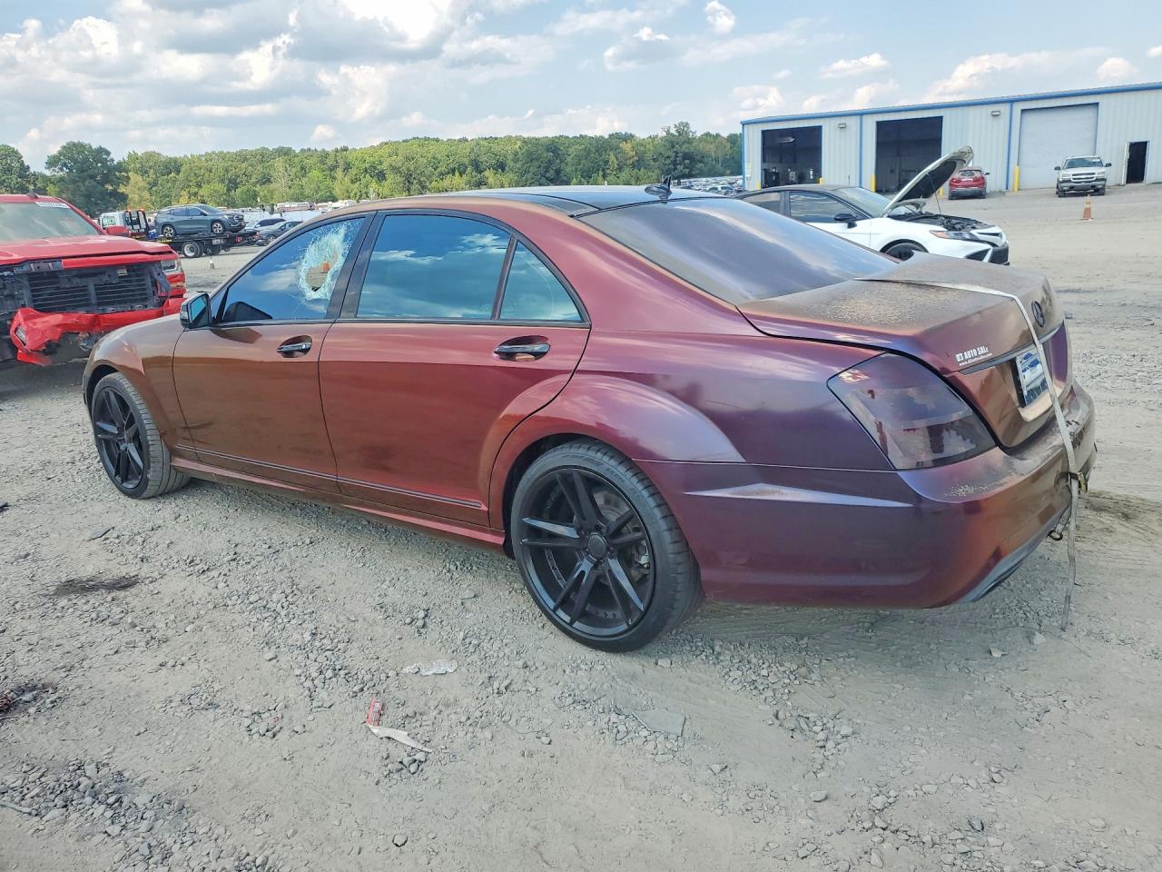 2013 Mercedes-benz S 550 Two Tone vin: WDDNG7DB8DA508776
