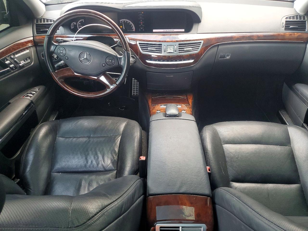 2013 Mercedes-benz S 550 Two Tone vin: WDDNG7DB8DA508776