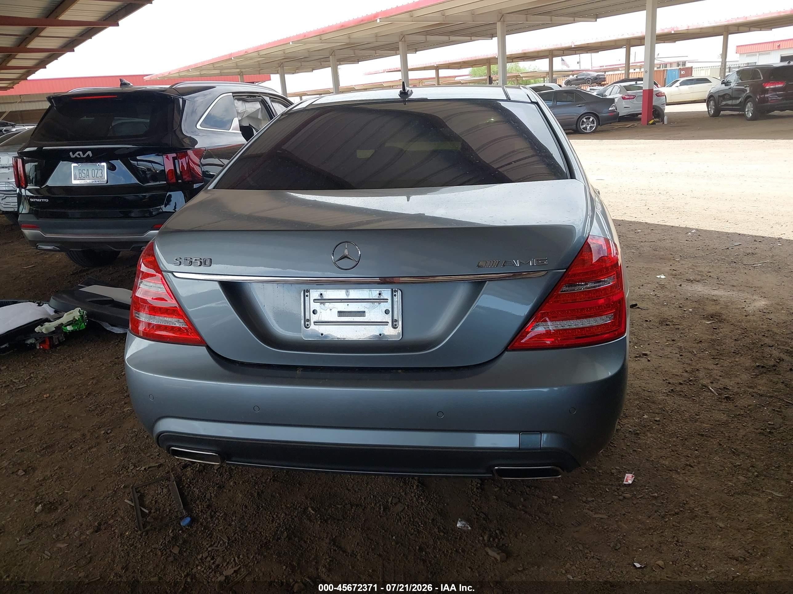 2013 Mercedes-benz S 550   Silver vin: WDDNG7DB8DA524458