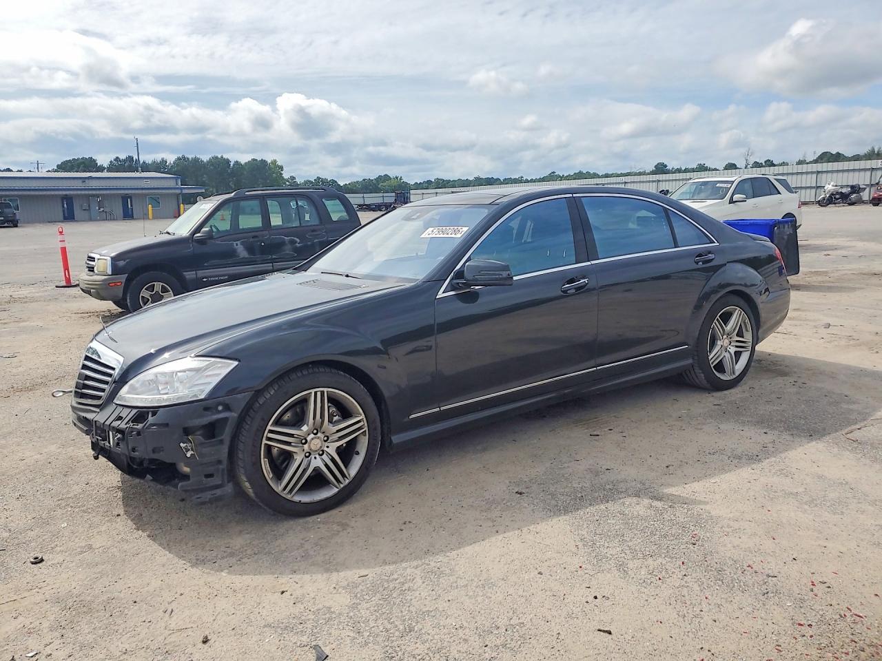 2013 Mercedes-benz S 550 Black vin: WDDNG7DB8DA527781