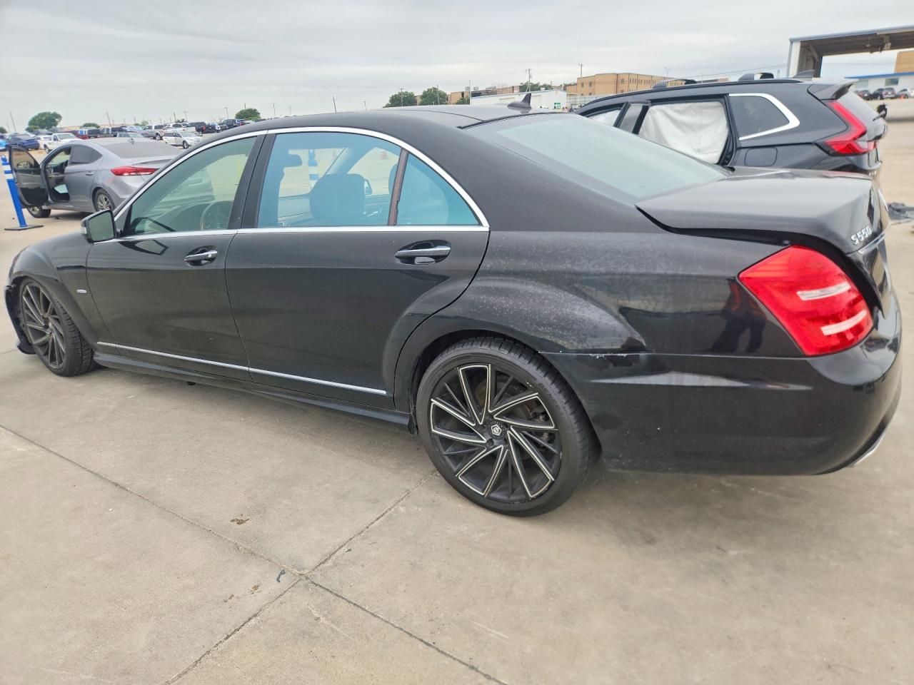 2012 Mercedes-benz S 550 Black vin: WDDNG7DB9CA422102