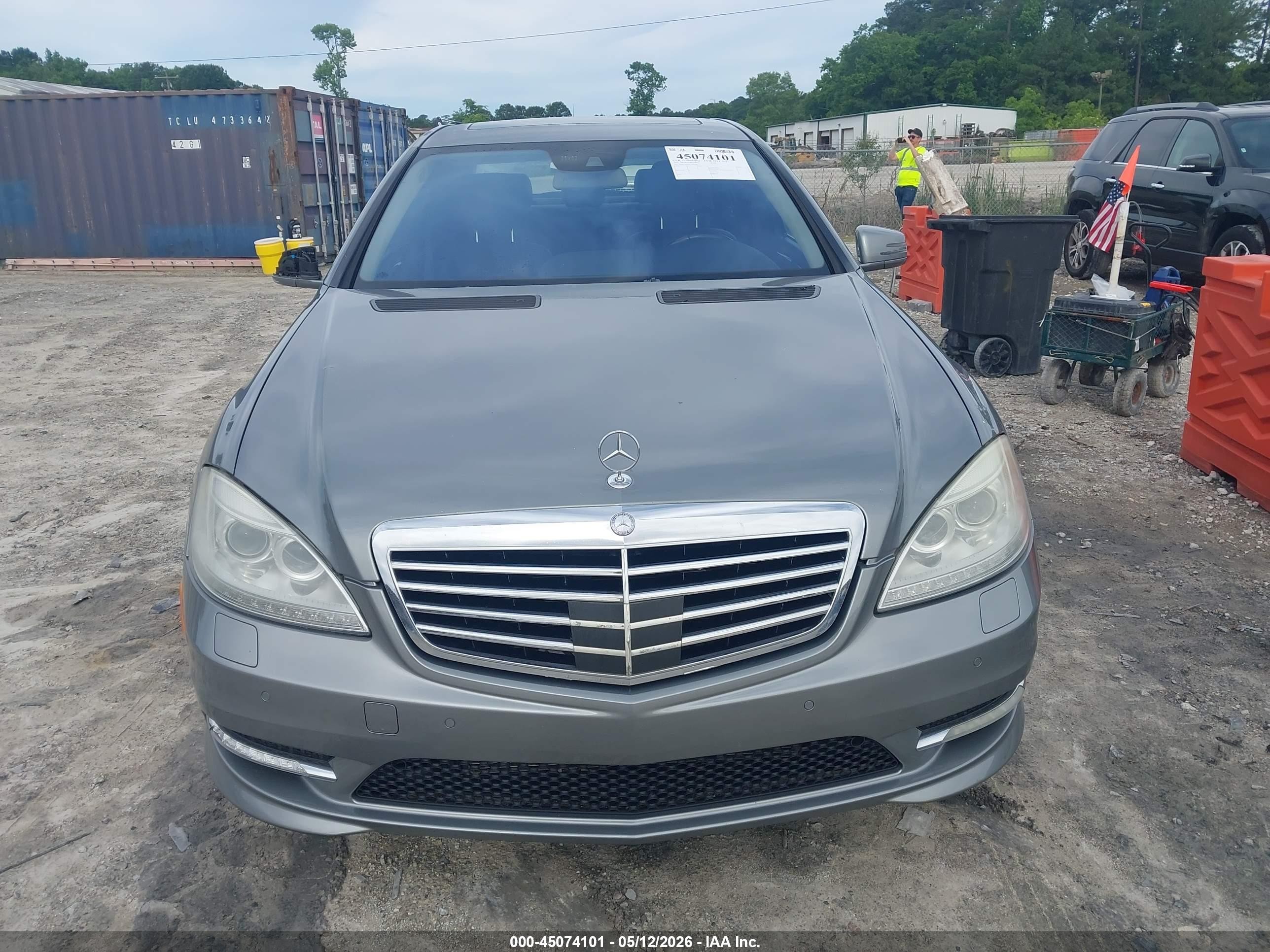2012 Mercedes-benz S 550   Серебряный vin: WDDNG7DB9CA434430