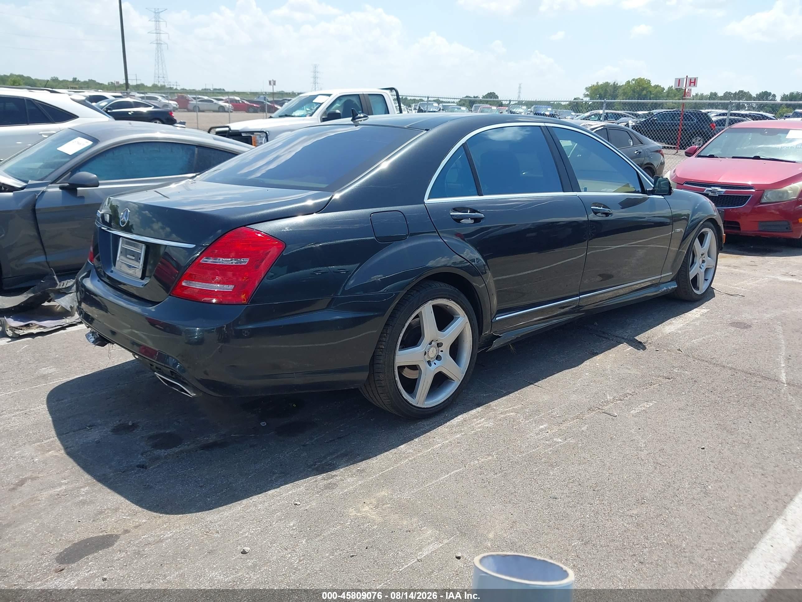 2012 Mercedes-benz S 550   Black vin: WDDNG7DBXCA420195