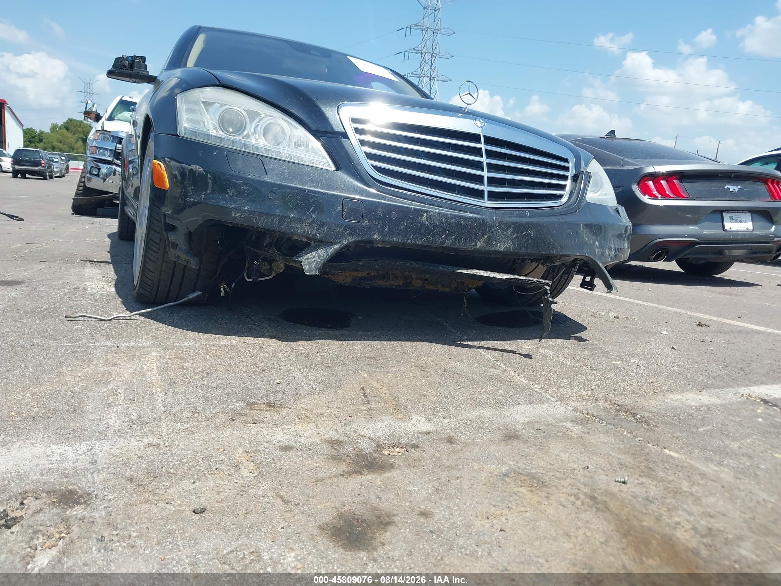 2012 Mercedes-benz S 550   Black vin: WDDNG7DBXCA420195