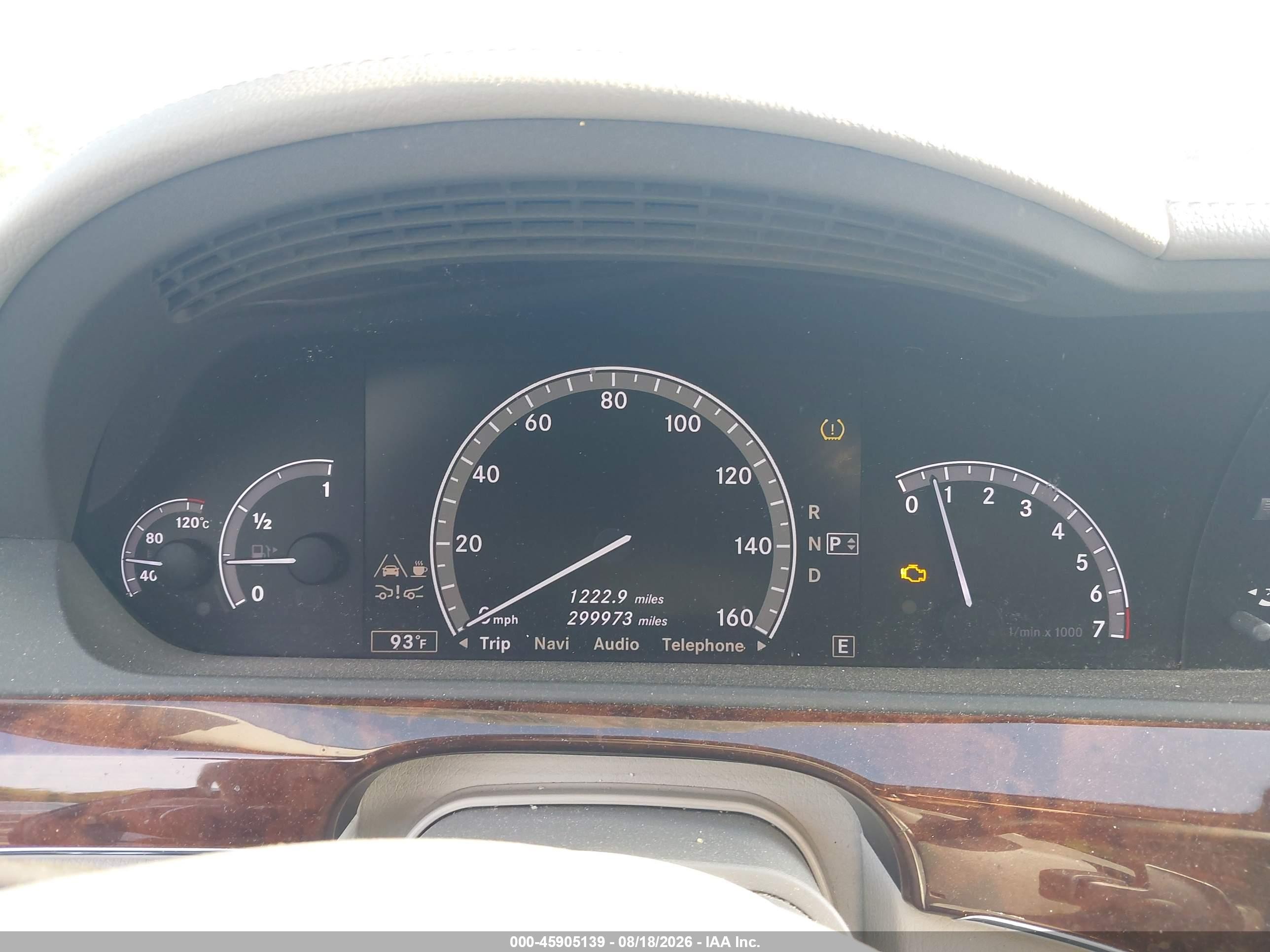 2013 Mercedes-benz S 550   Silver vin: WDDNG7DBXDA505507