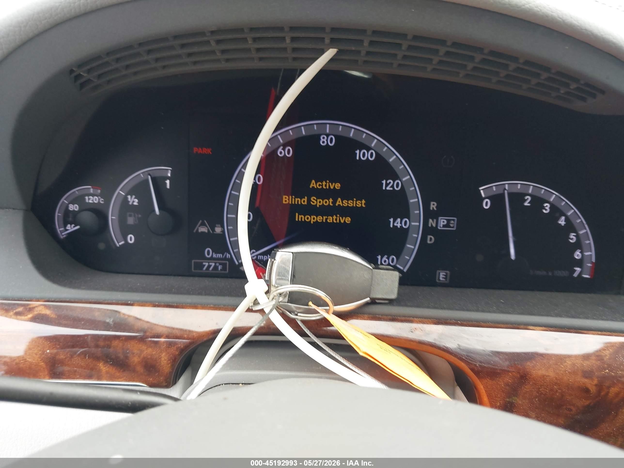 2013 Mercedes-benz S 550   Серый vin: WDDNG7DBXDA506673
