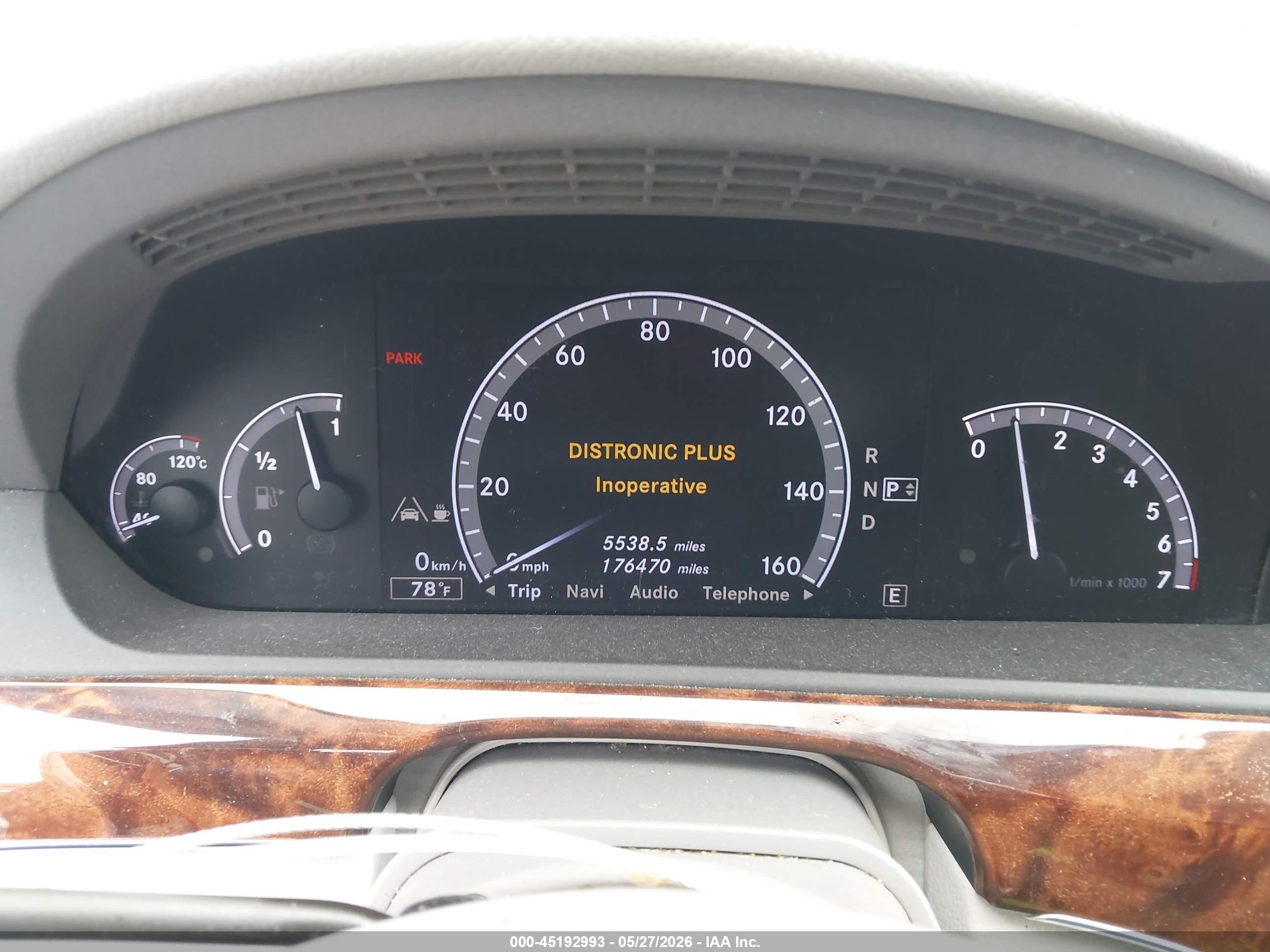 2013 Mercedes-benz S 550   Серый vin: WDDNG7DBXDA506673