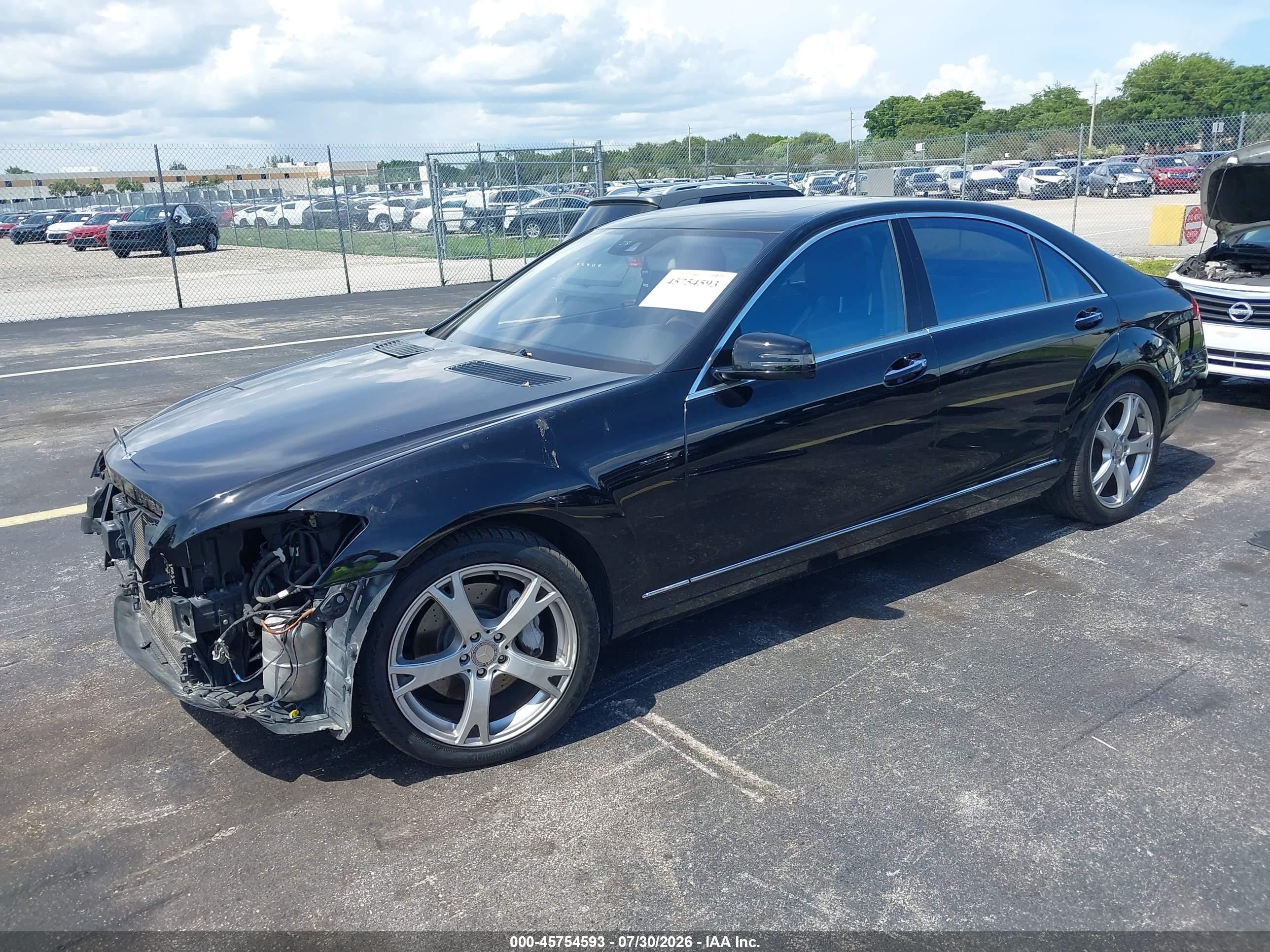 2013 Mercedes-benz S 550   Black vin: WDDNG7DBXDA526079