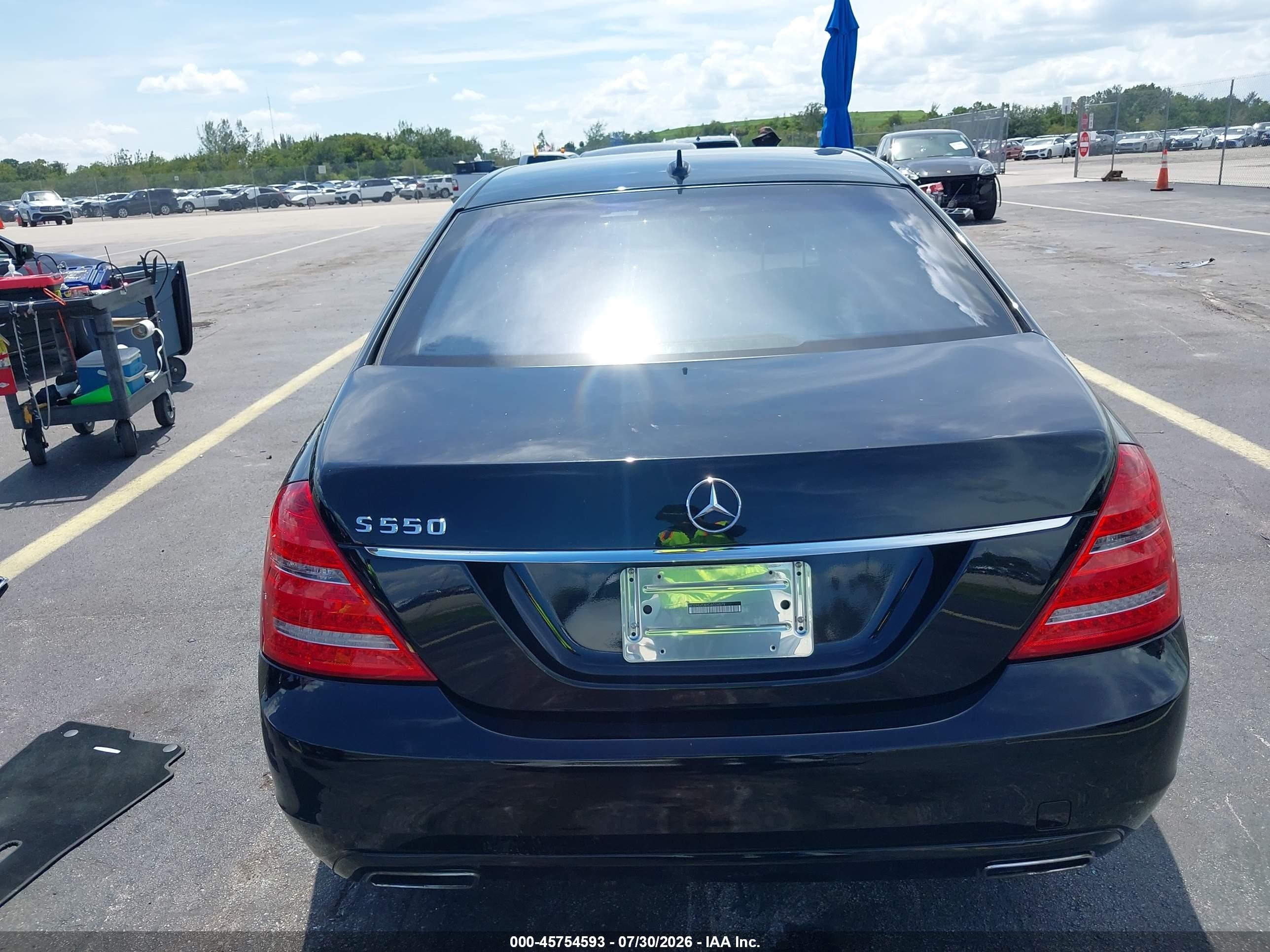 2013 Mercedes-benz S 550   Black vin: WDDNG7DBXDA526079