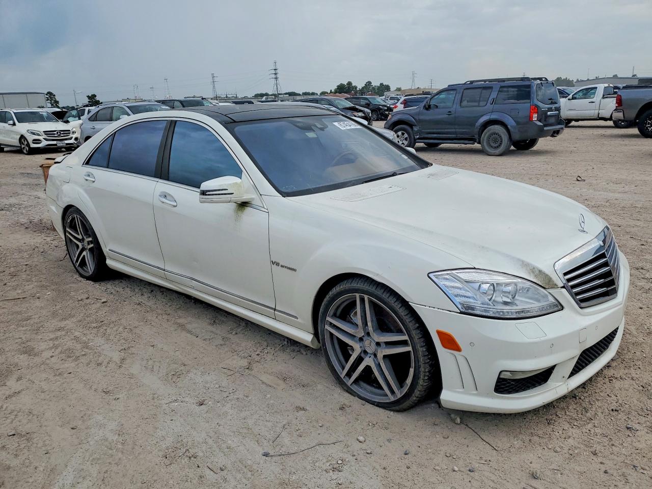 2011 Mercedes-benz S 63 Amg White vin: WDDNG7EB0BA374051