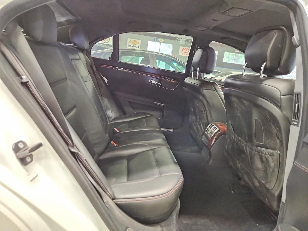 2011 Mercedes-benz S 63 Amg White vin: WDDNG7EB6BA381828