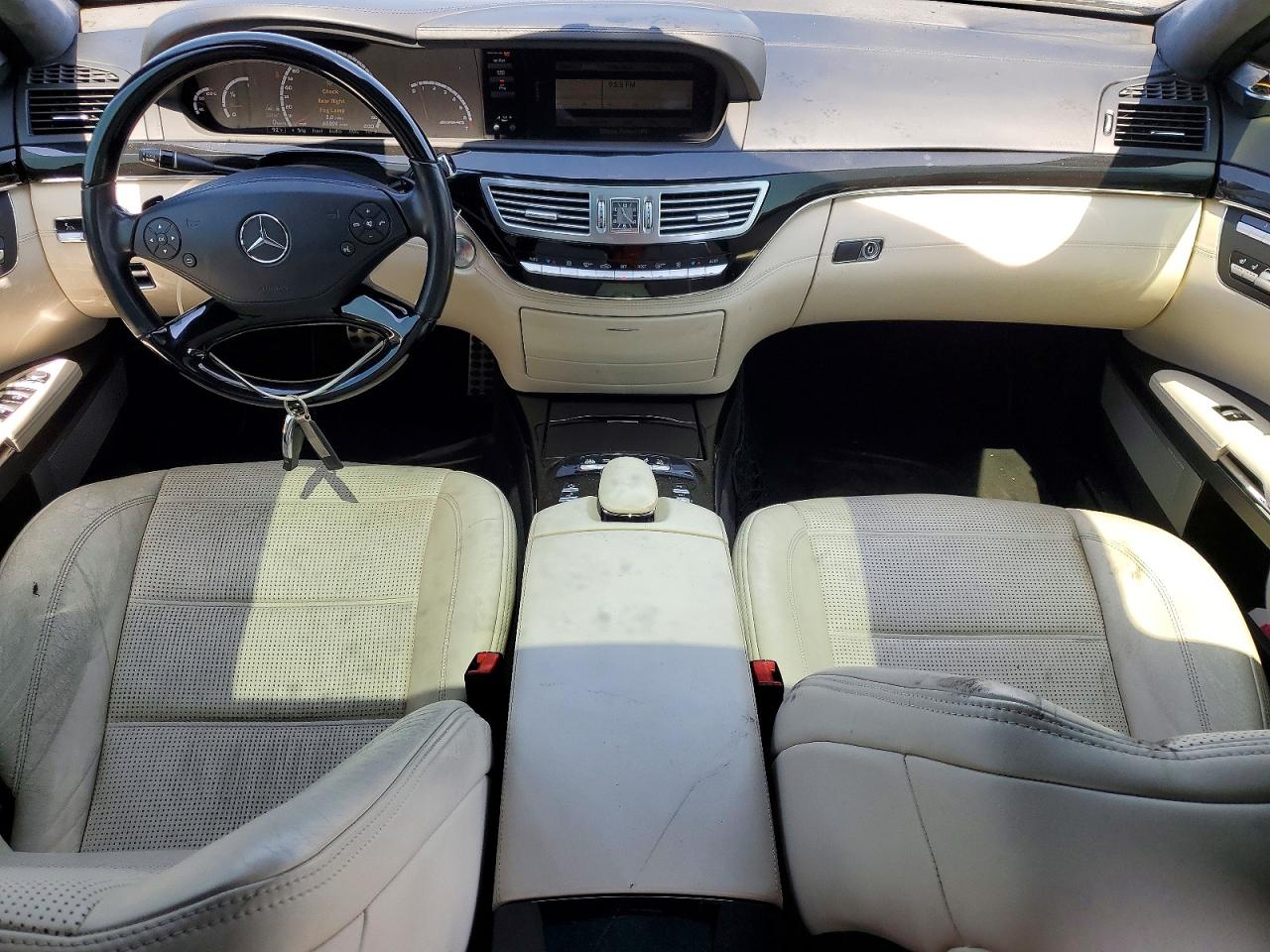 2011 Mercedes-benz S 63 Amg Gray vin: WDDNG7EB7BA384530