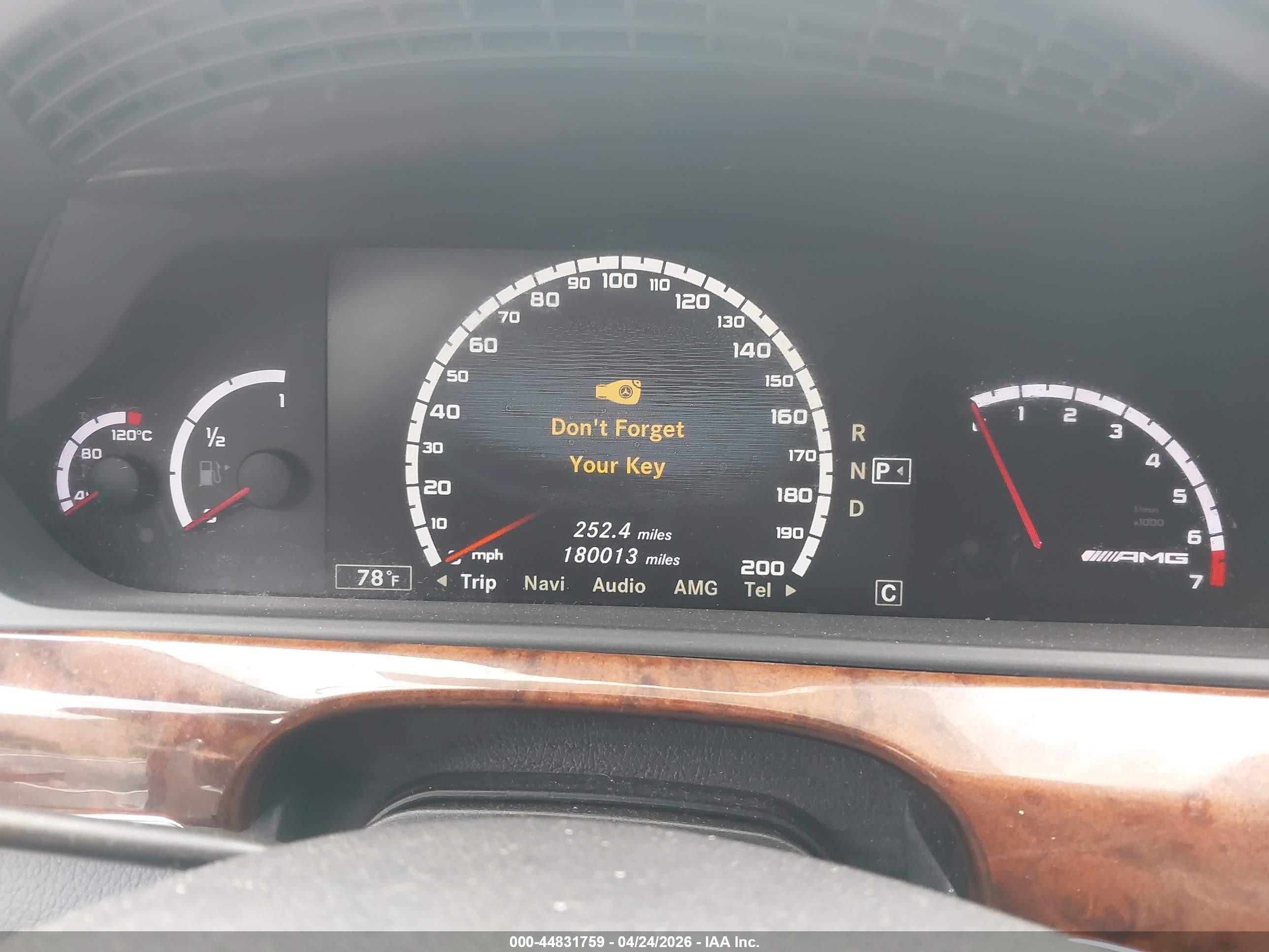 2011 Mercedes-benz S 63 Amg   Белый vin: WDDNG7EB8BA377389