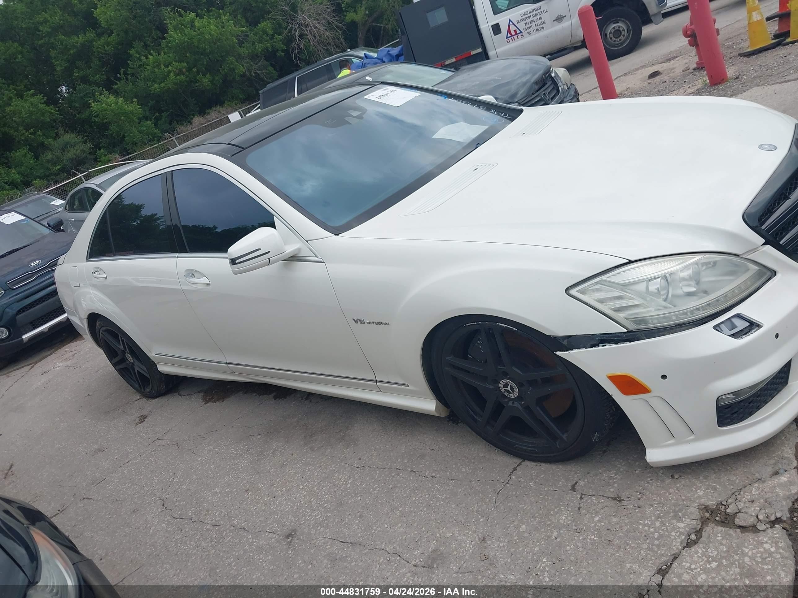 2011 Mercedes-benz S 63 Amg   Белый vin: WDDNG7EB8BA377389
