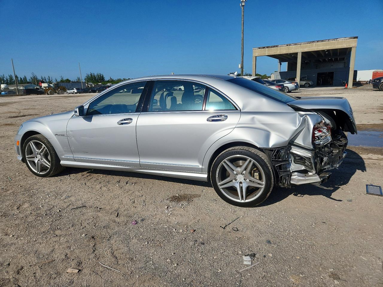 2012 Mercedes-benz S 63 Amg Silver vin: WDDNG7EB8CA445031