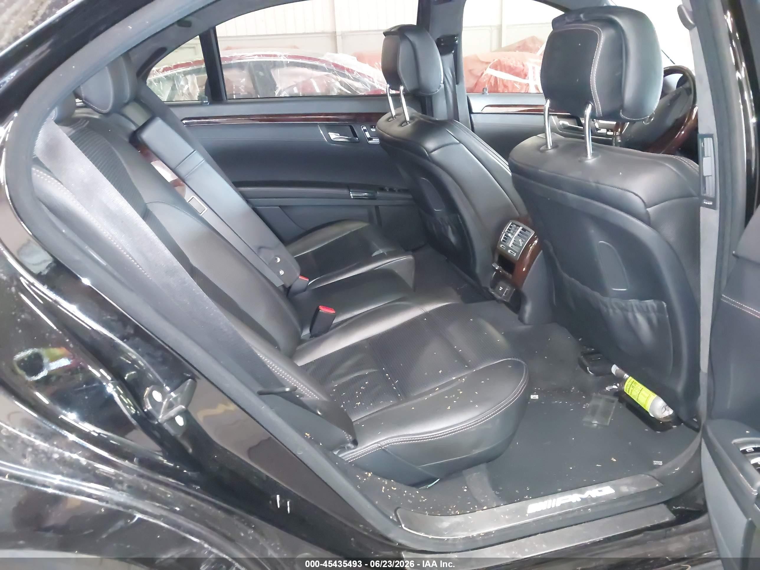 2013 Mercedes-benz S 63 Amg   Черный vin: WDDNG7EB8DA492805
