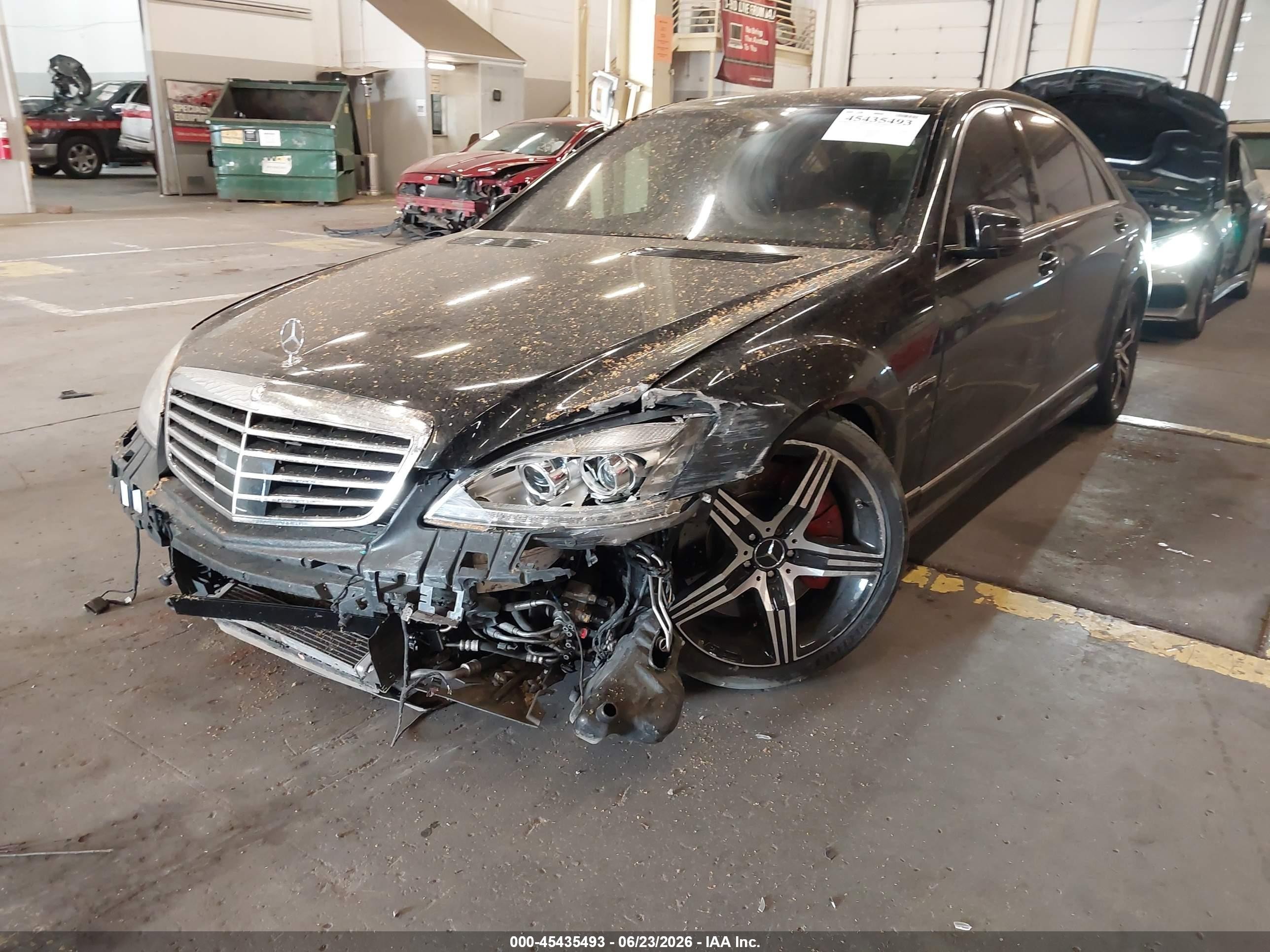 2013 Mercedes-benz S 63 Amg   Черный vin: WDDNG7EB8DA492805