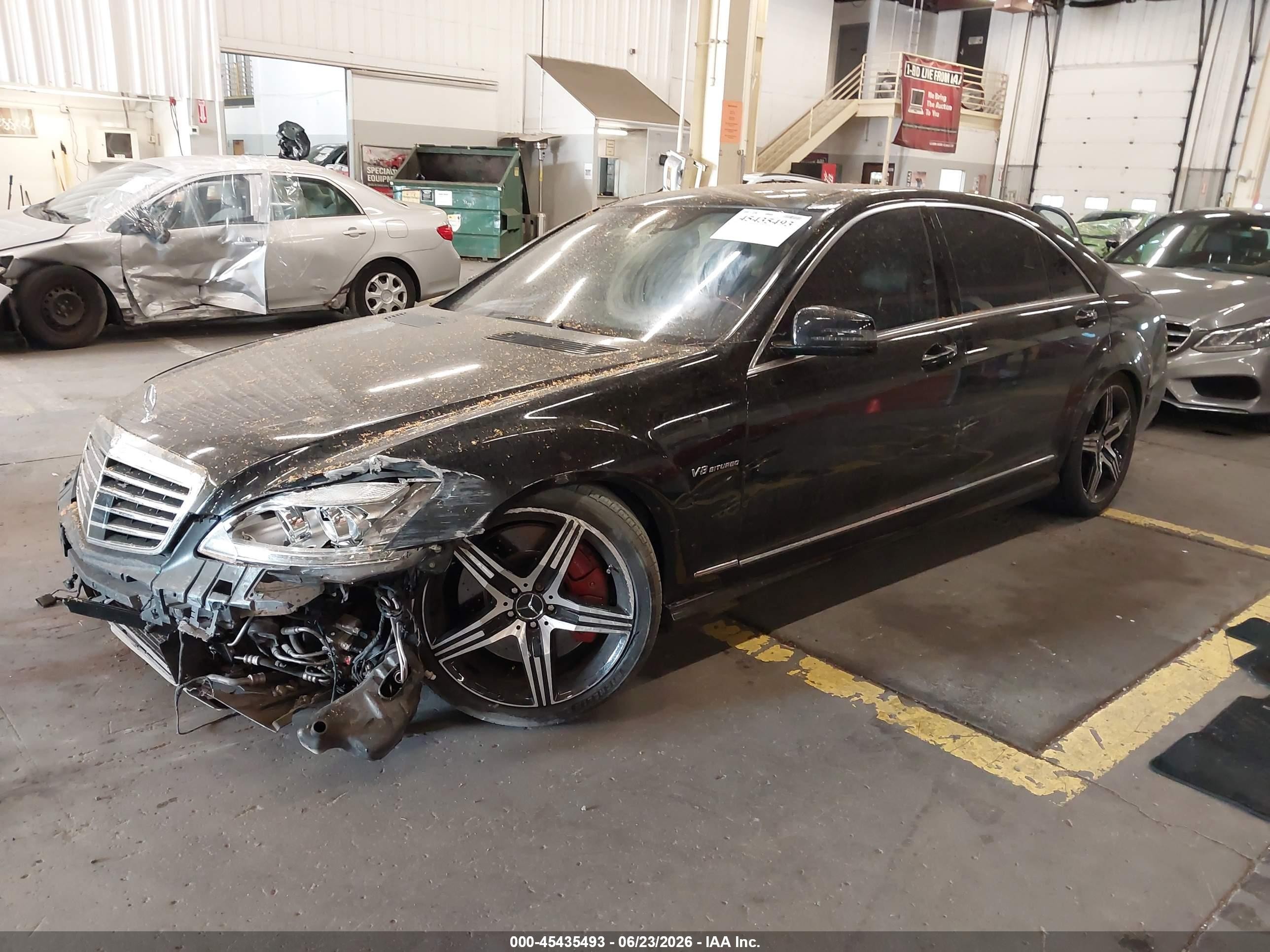 2013 Mercedes-benz S 63 Amg   Черный vin: WDDNG7EB8DA492805