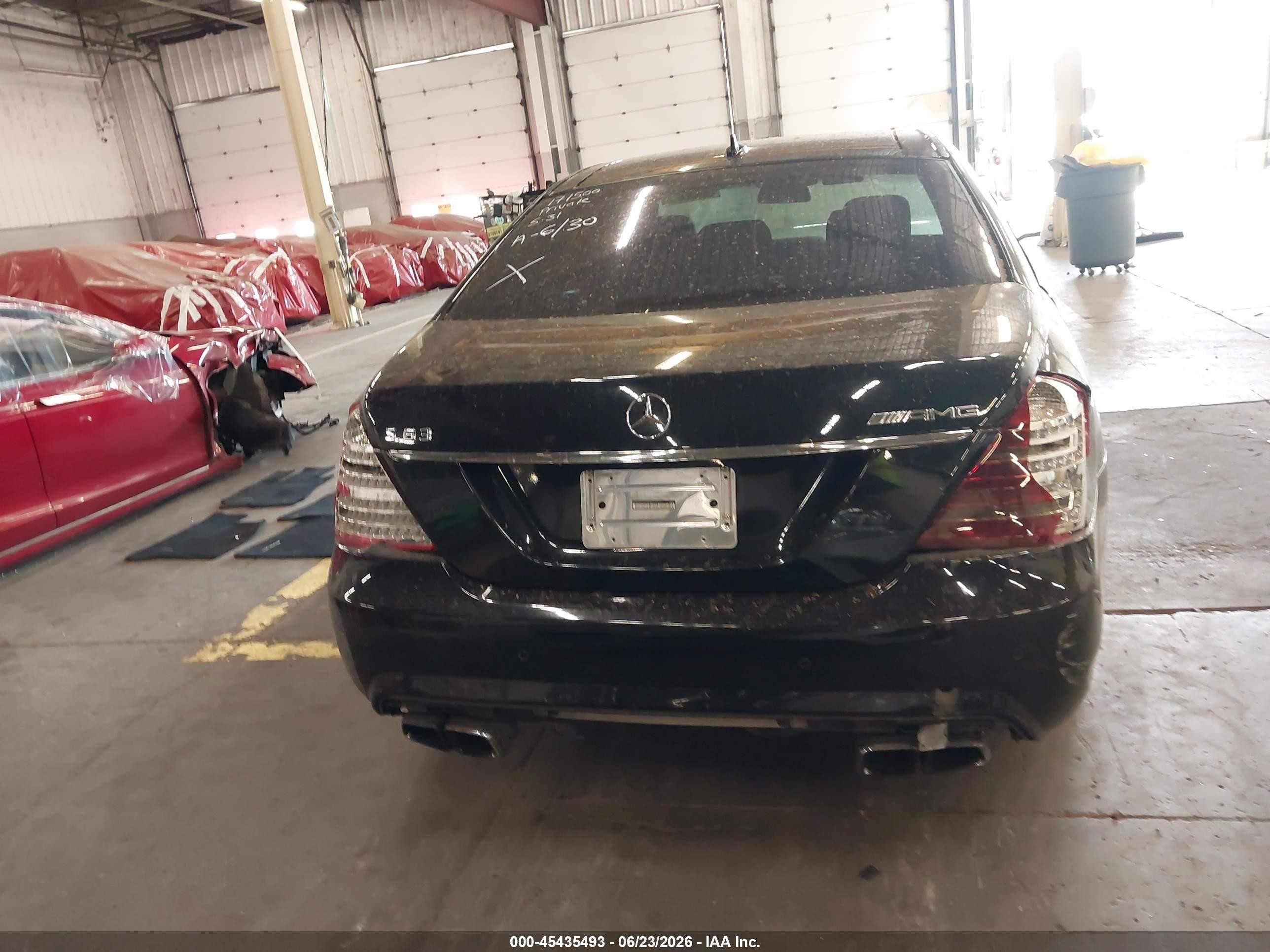 2013 Mercedes-benz S 63 Amg   Черный vin: WDDNG7EB8DA492805