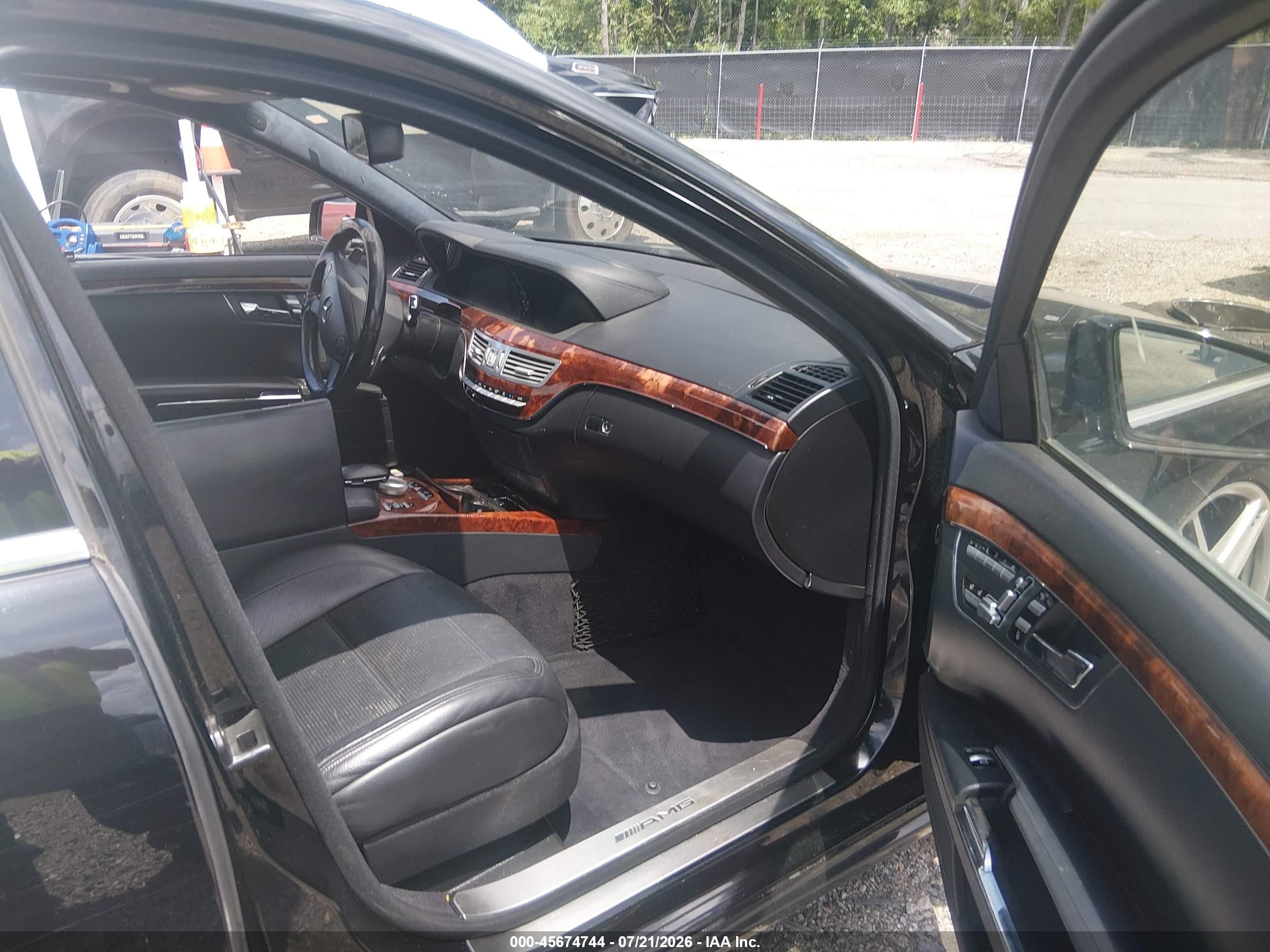 2010 Mercedes-benz S 63 Amg Black vin: WDDNG7HB0AA289138