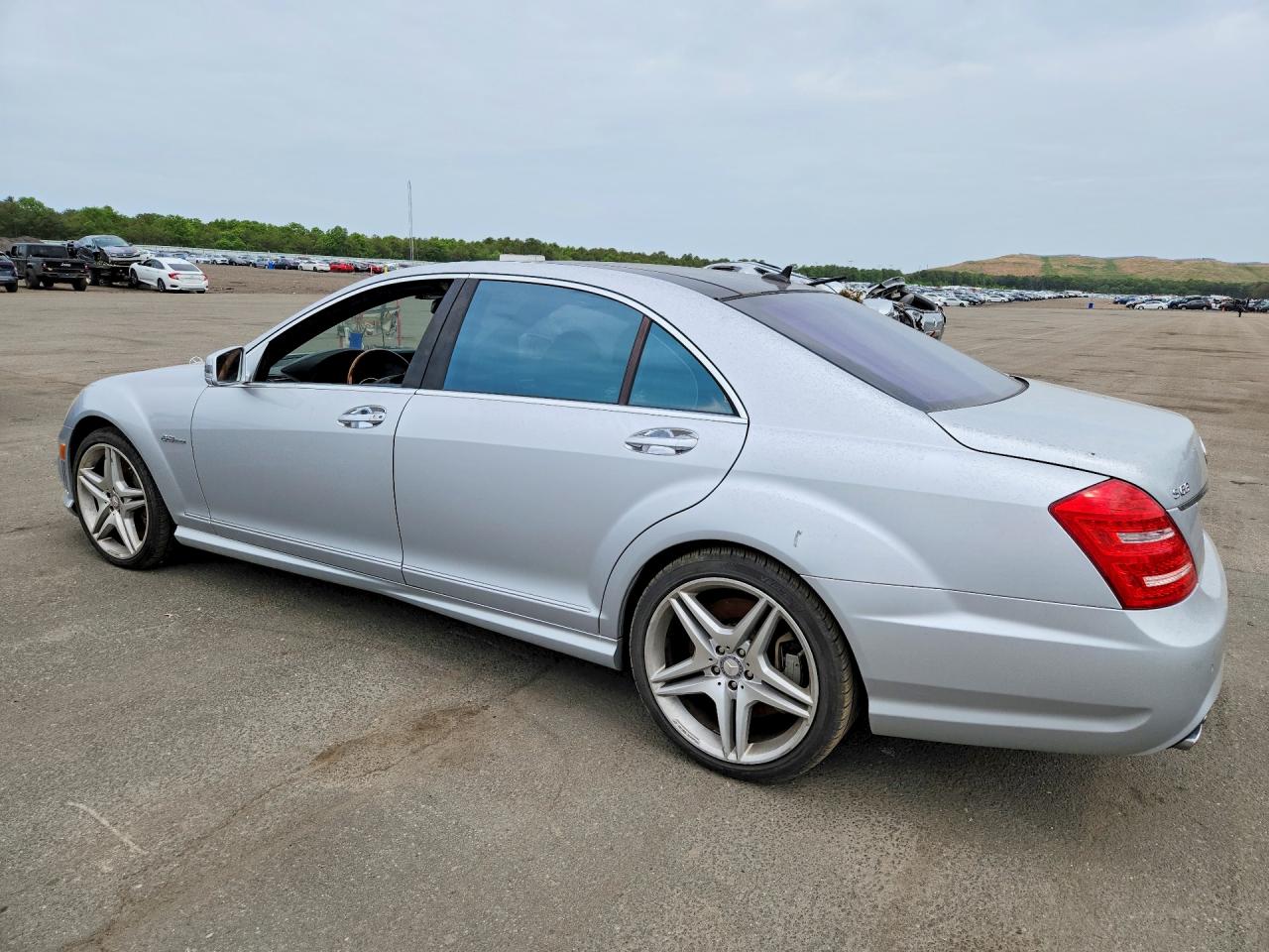2010 Mercedes-benz S 63 Amg Silver vin: WDDNG7HB9AA295908