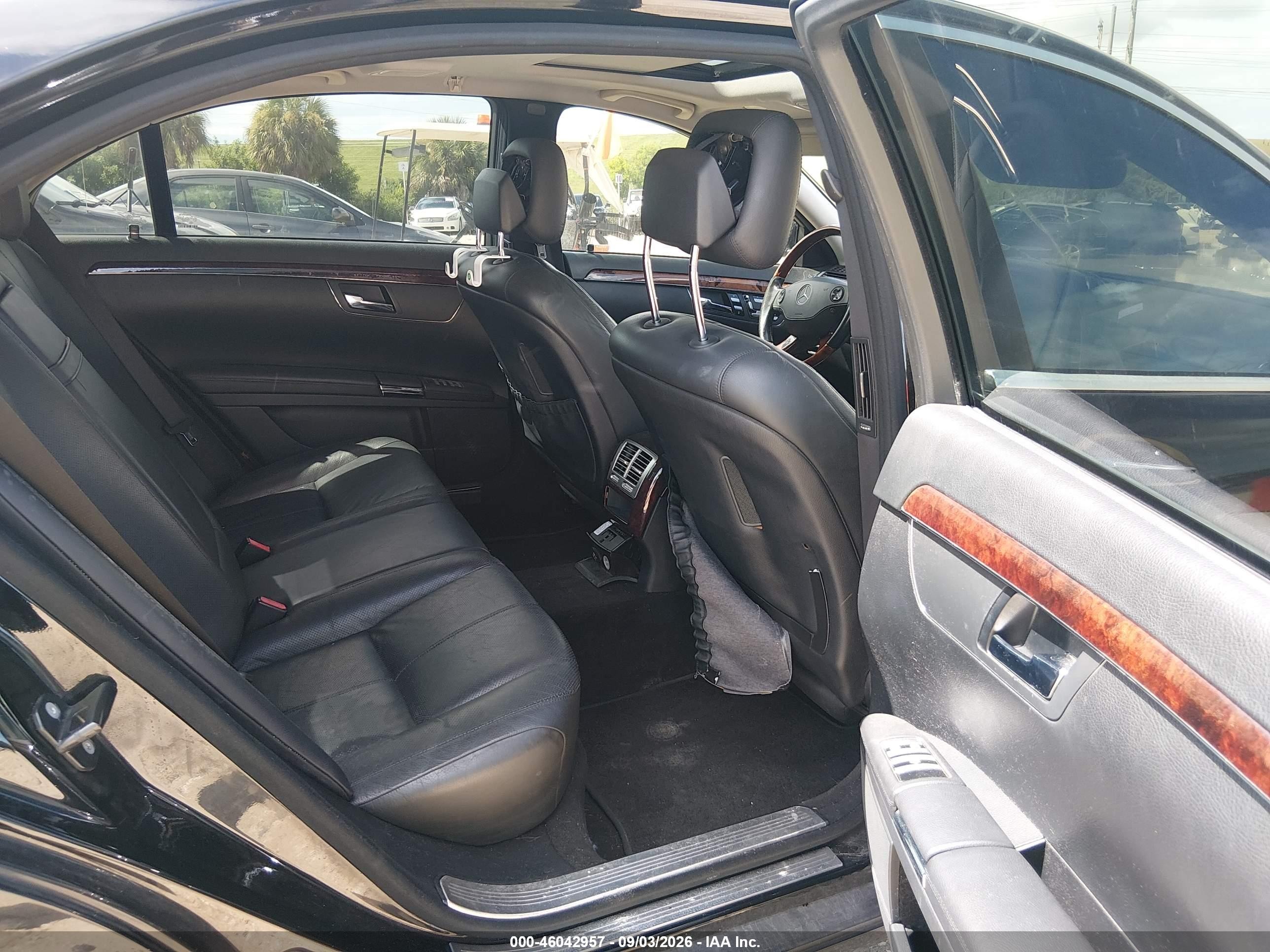 2008 Mercedes-benz S 550 4matic Black vin: WDDNG86X18A178113