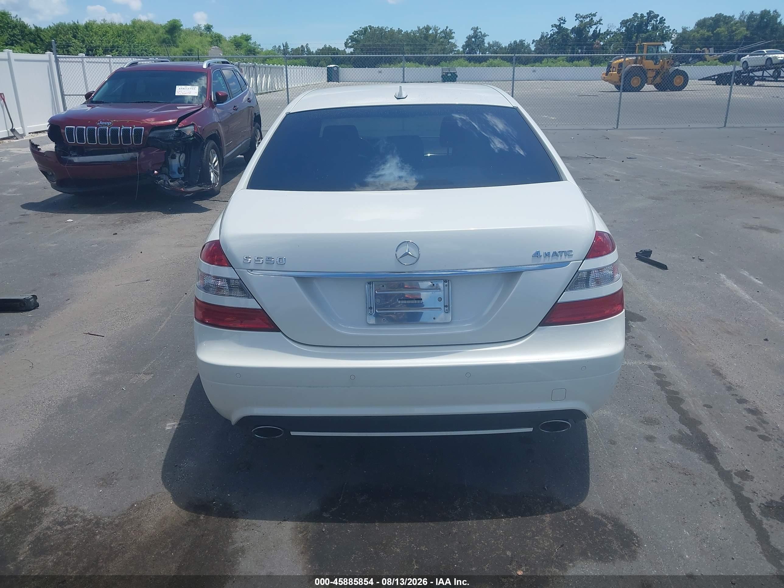 2009 Mercedes-benz S 550 4matic White vin: WDDNG86X19A267617