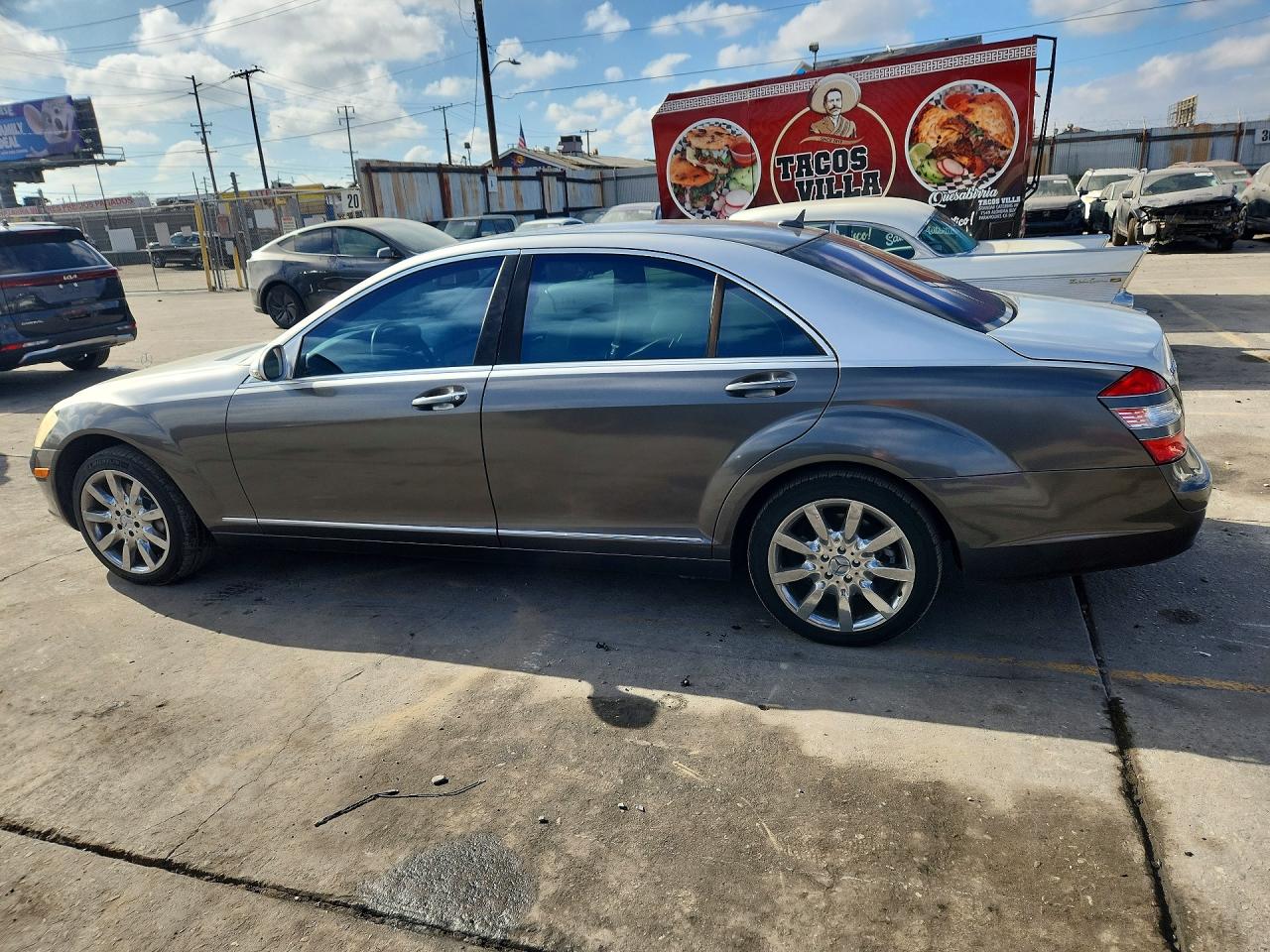 2007 Mercedes-benz S 550 4matic Two Tone vin: WDDNG86X27A107873