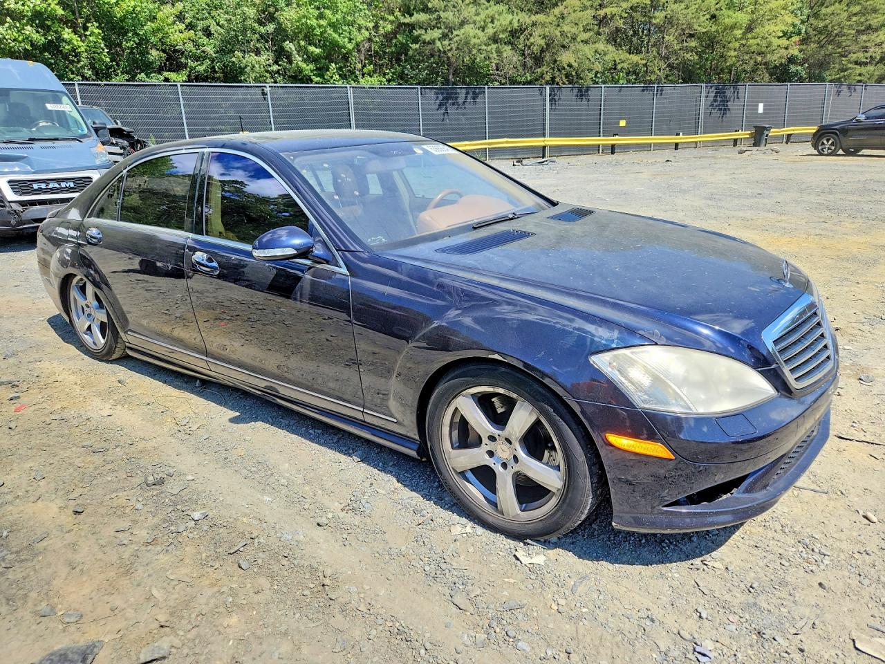 2007 Mercedes-benz S 550 4matic Blue vin: WDDNG86X27A135544
