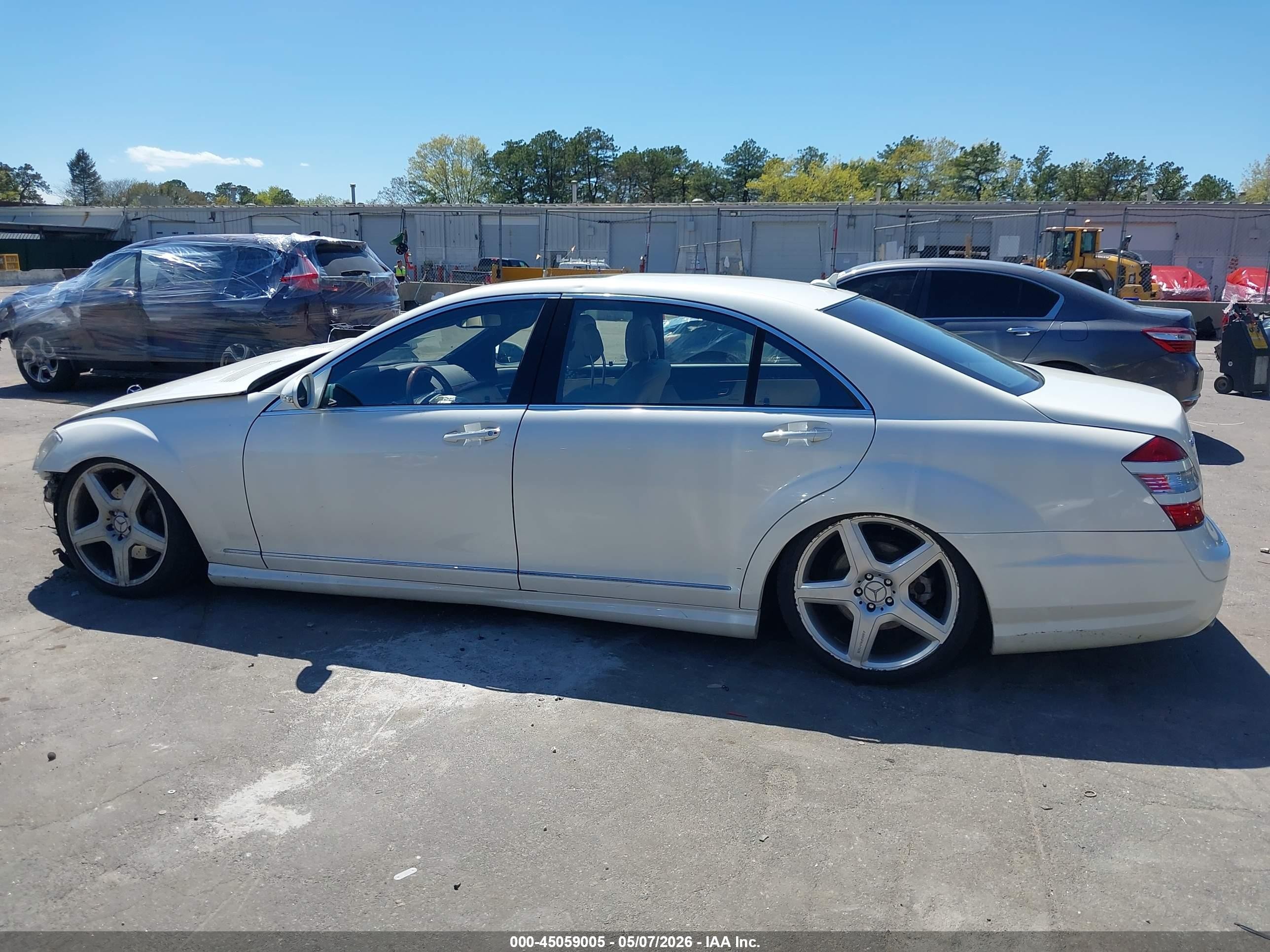 2009 Mercedes-benz S 550 4matic Белый vin: WDDNG86X29A270767