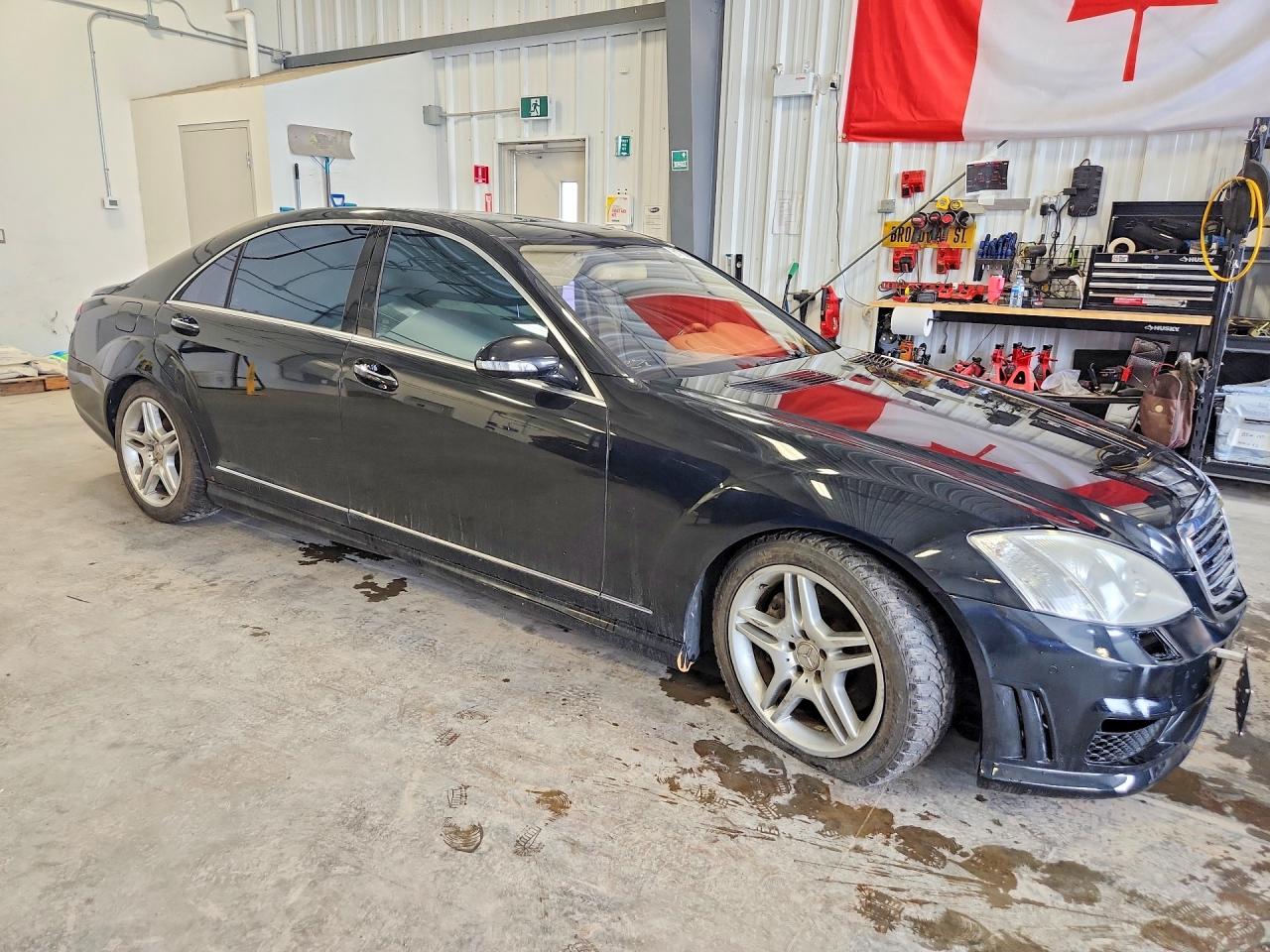 2009 Mercedes-benz S550 Black vin: WDDNG86X29A284720