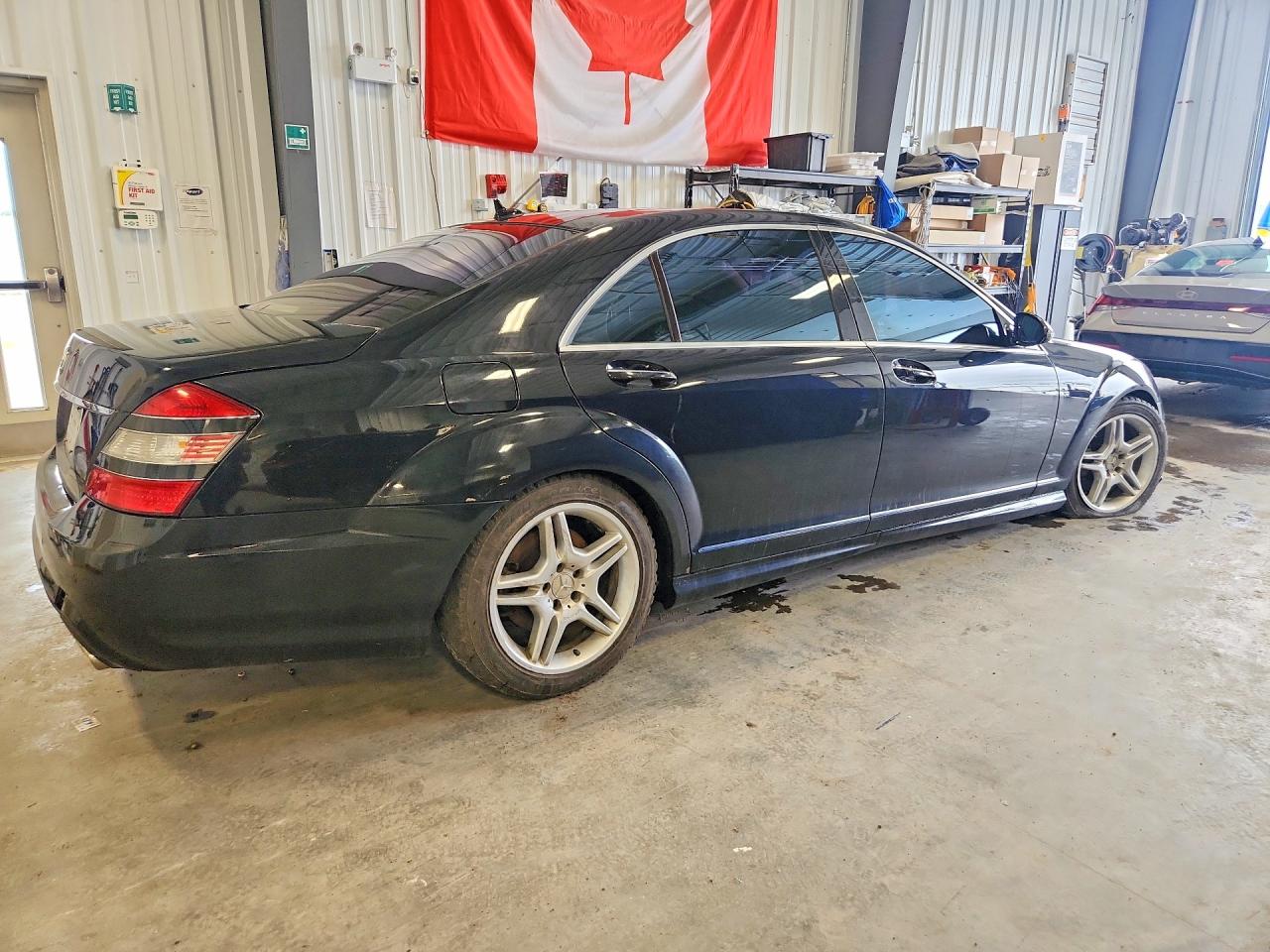 2009 Mercedes-benz S550 Black vin: WDDNG86X29A284720