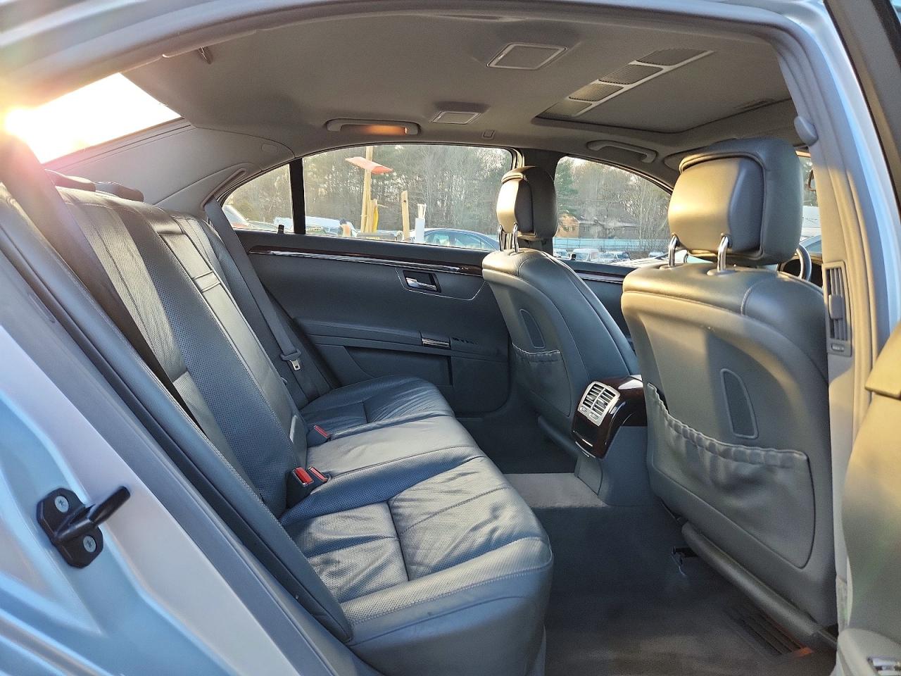 2007 Mercedes-benz S 550 4matic Silver vin: WDDNG86X37A093529