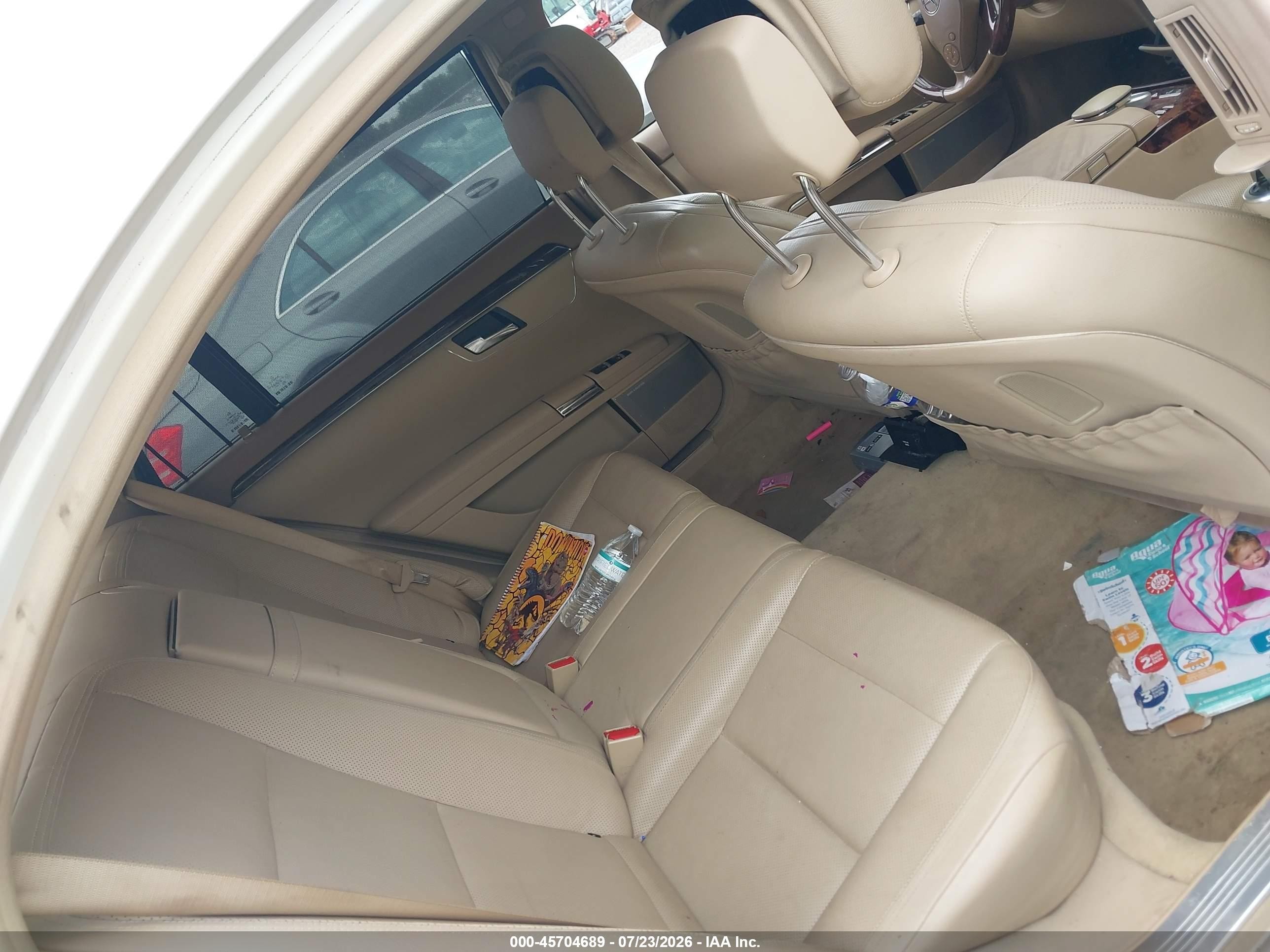 2007 Mercedes-benz S 550 4matic White vin: WDDNG86X37A108353