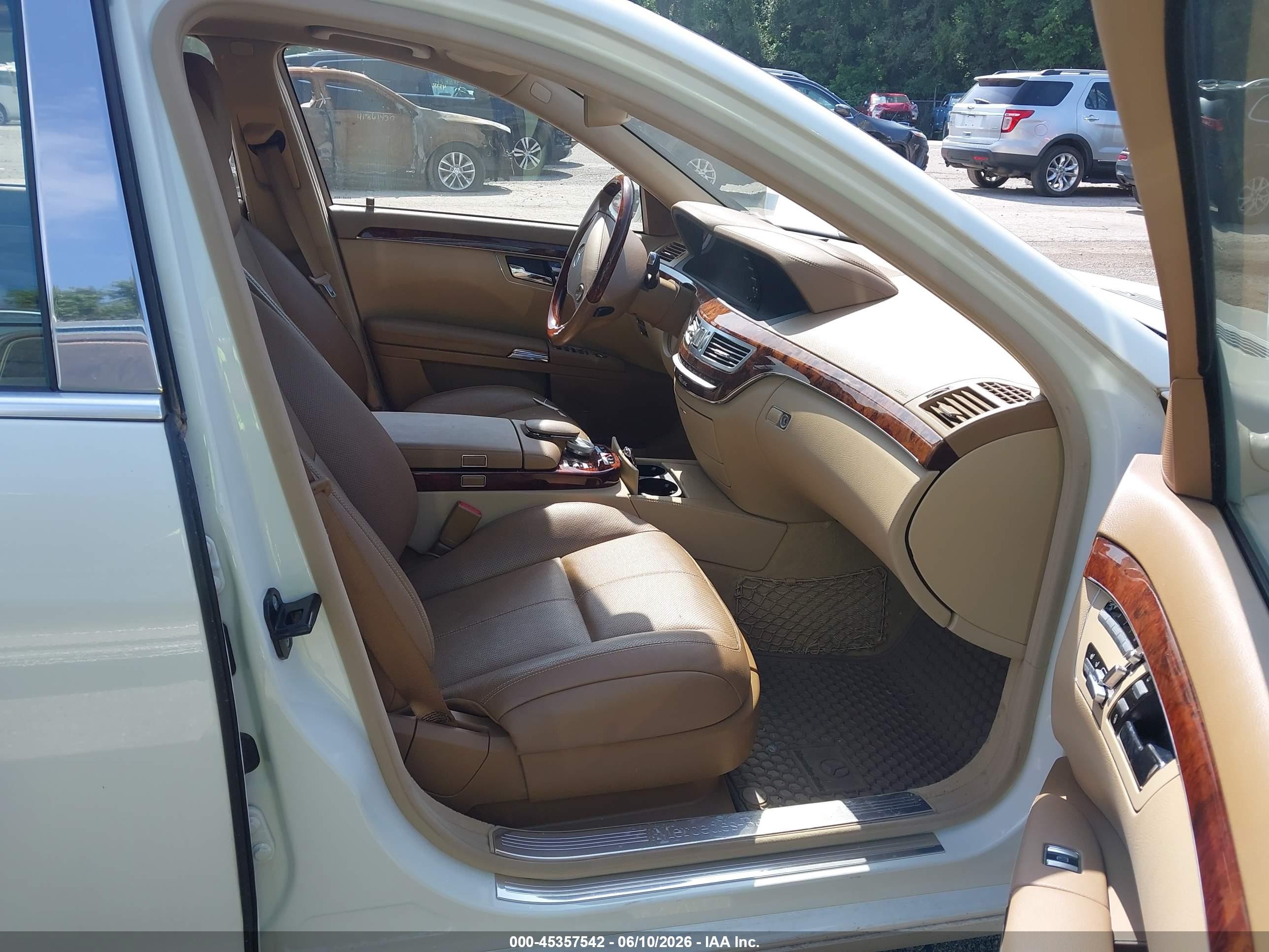 2008 Mercedes-benz S 550 4matic White vin: WDDNG86X38A173544