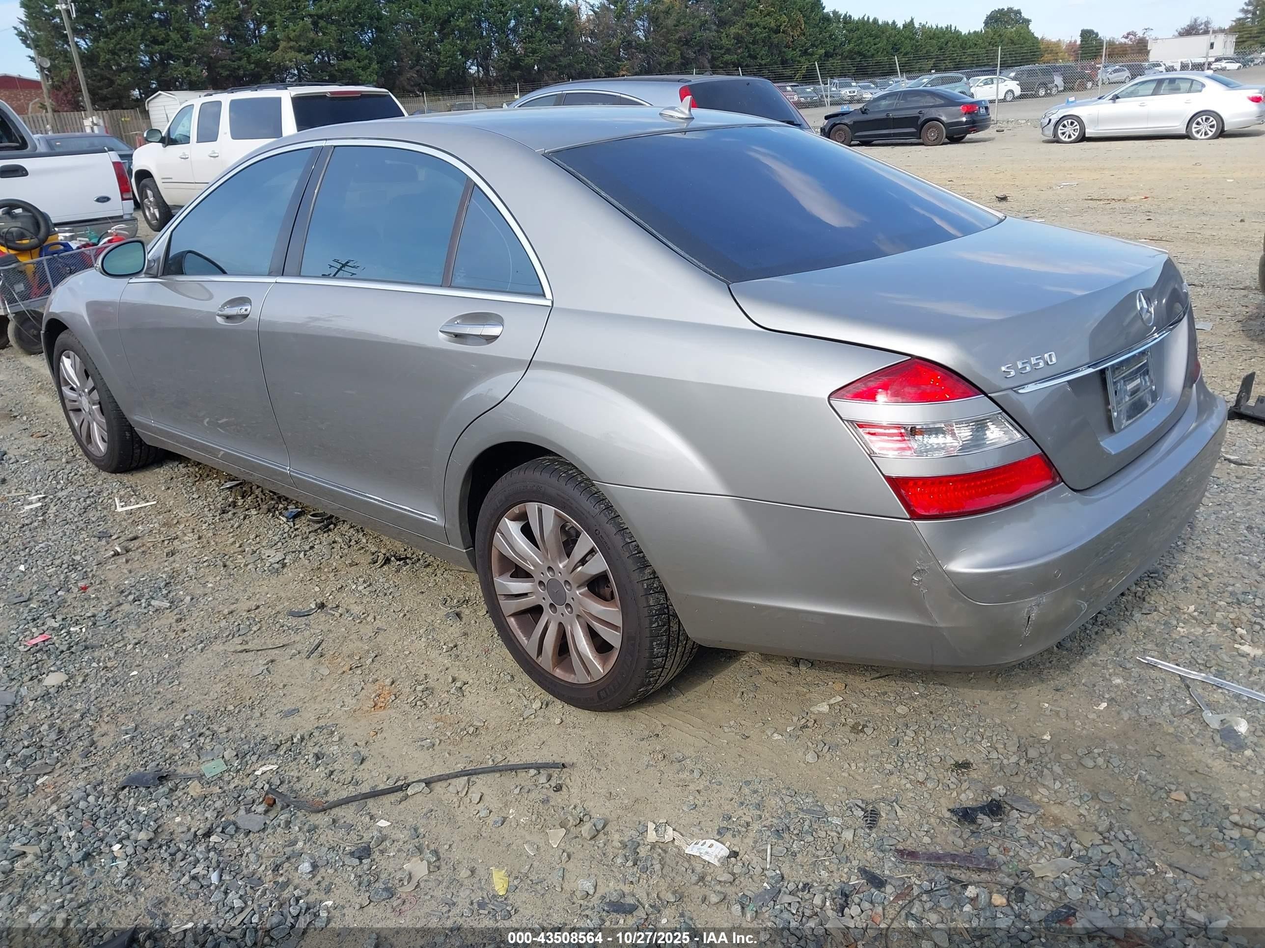 2009 Mercedes-benz S 550 4matic Золотой vin: WDDNG86X39A246333