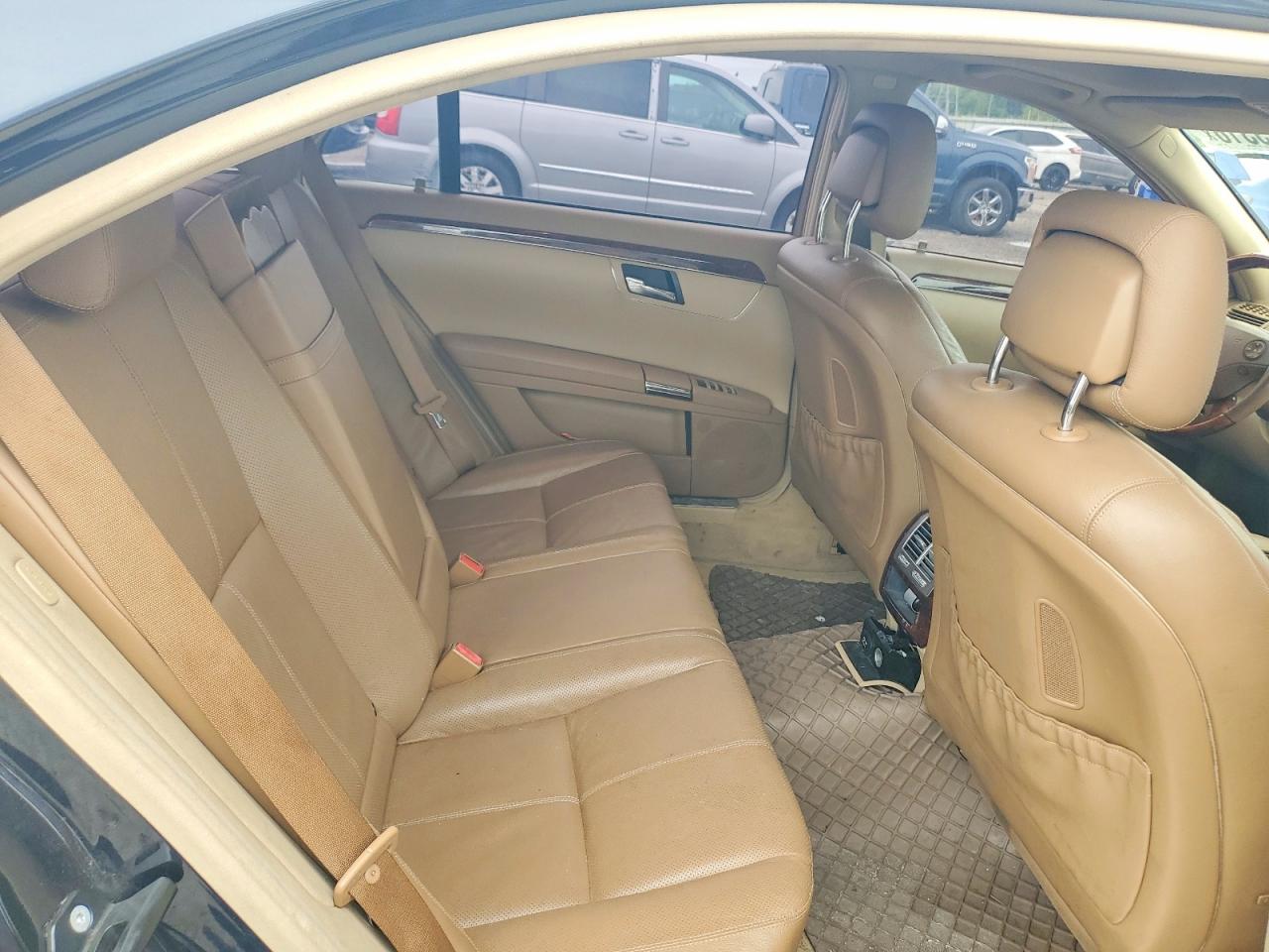 2008 Mercedes-benz S 550 4matic Black vin: WDDNG86X68A184604