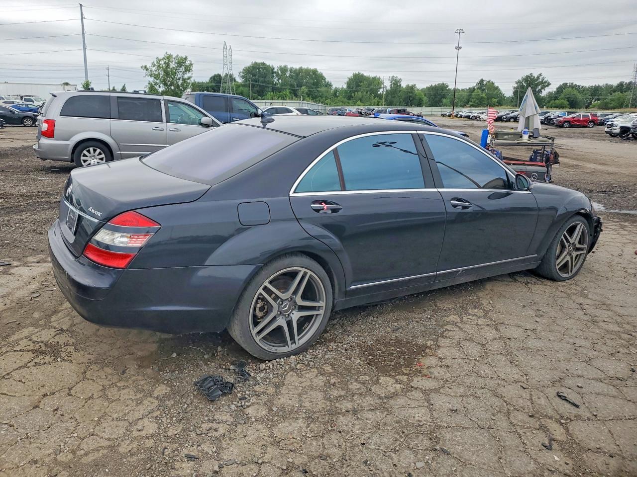 2008 Mercedes-benz S 550 4matic Black vin: WDDNG86X68A184604